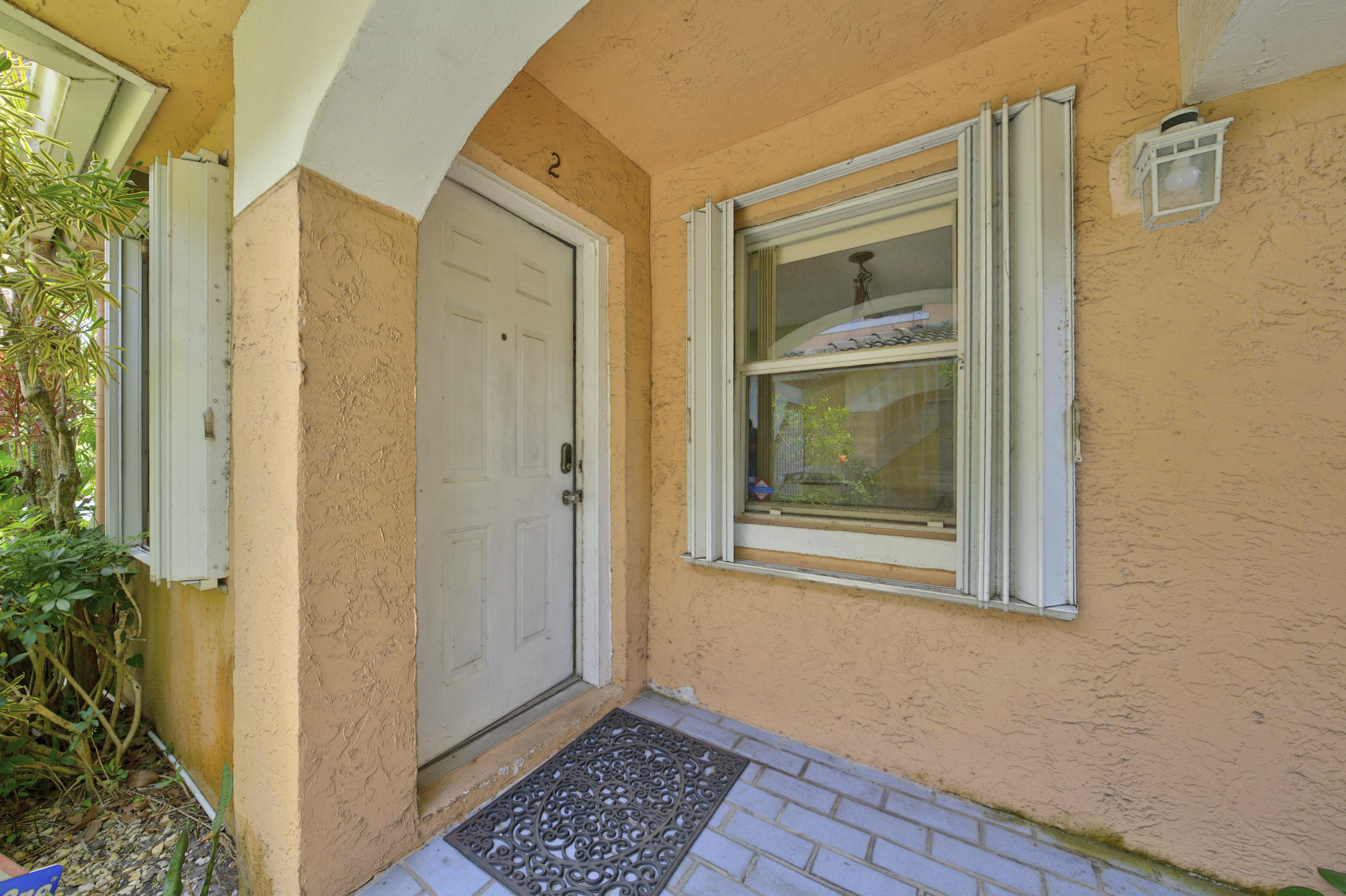 3291 NW 44th Street Oakland Park FL 33309