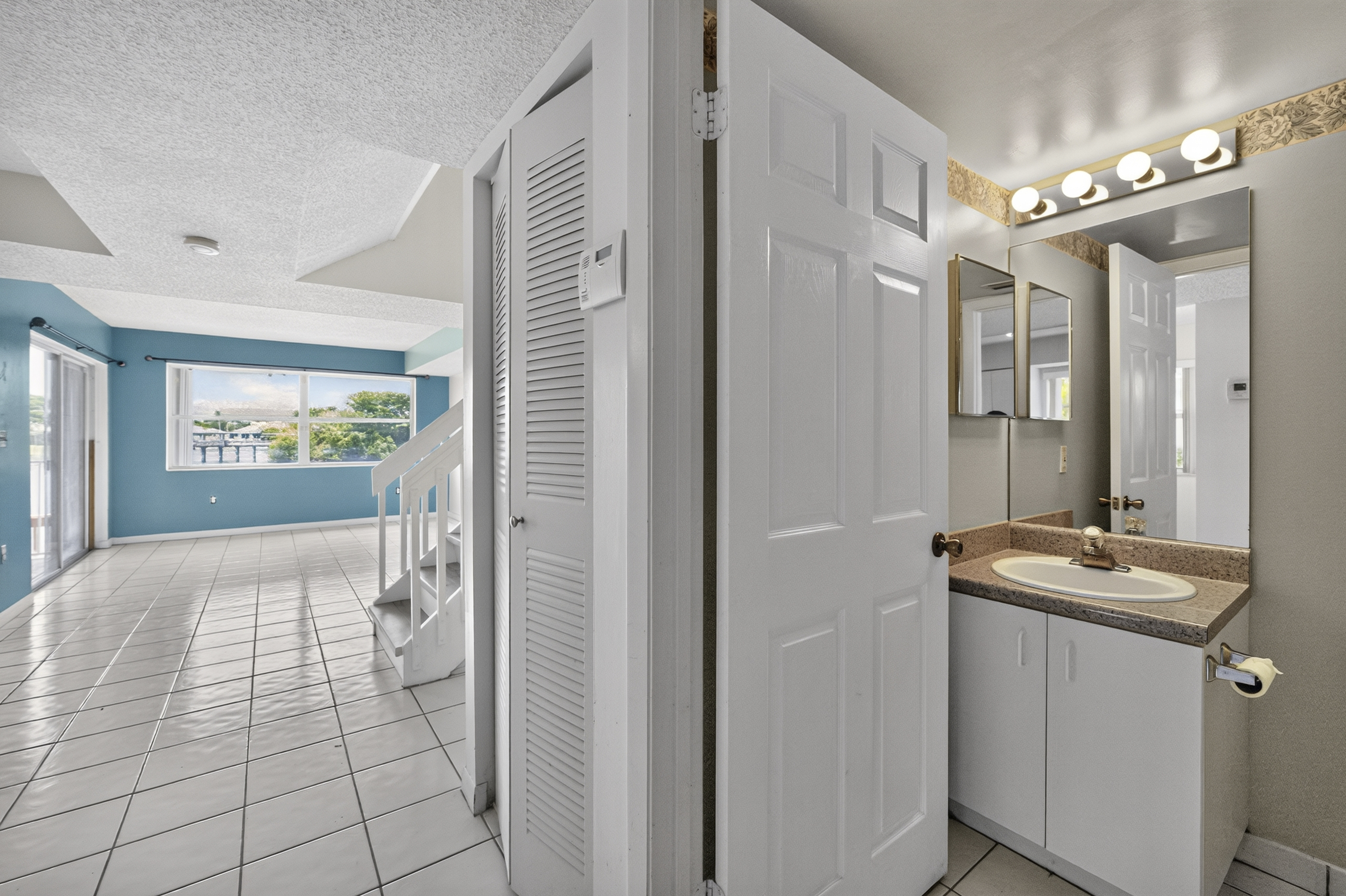 3291 NW 44th Street Oakland Park FL 33309
