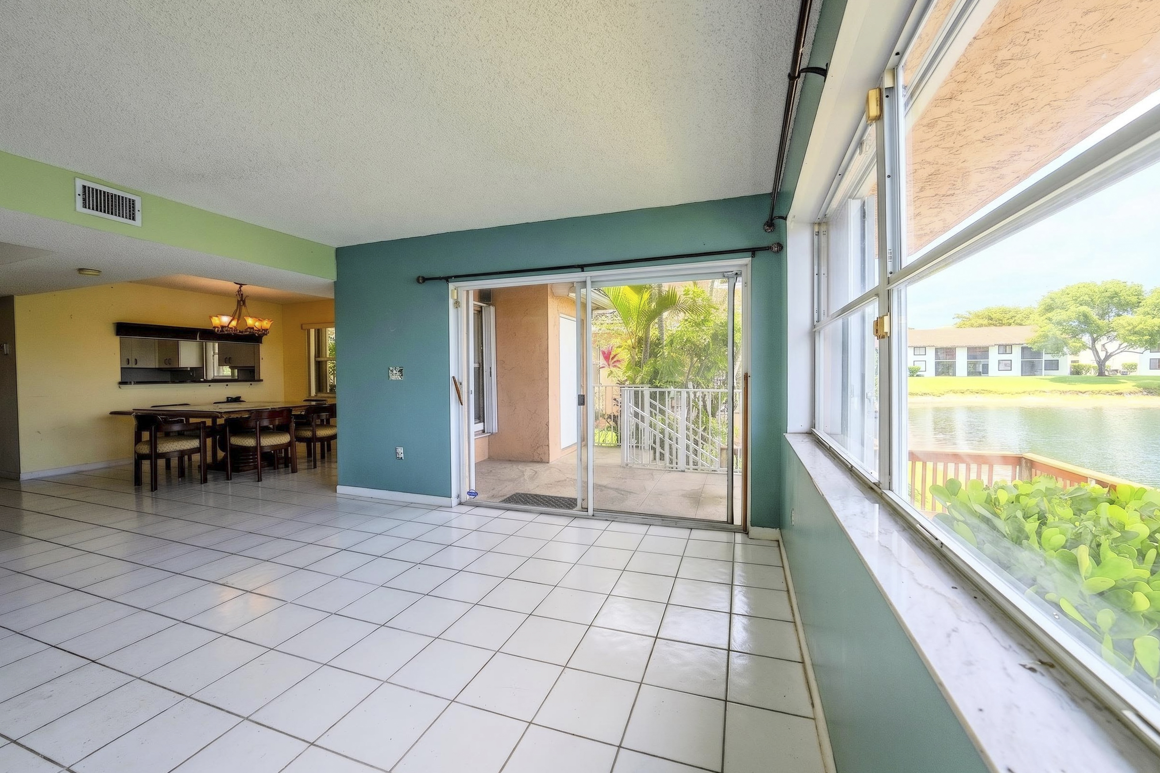 3291 NW 44th Street Oakland Park FL 33309