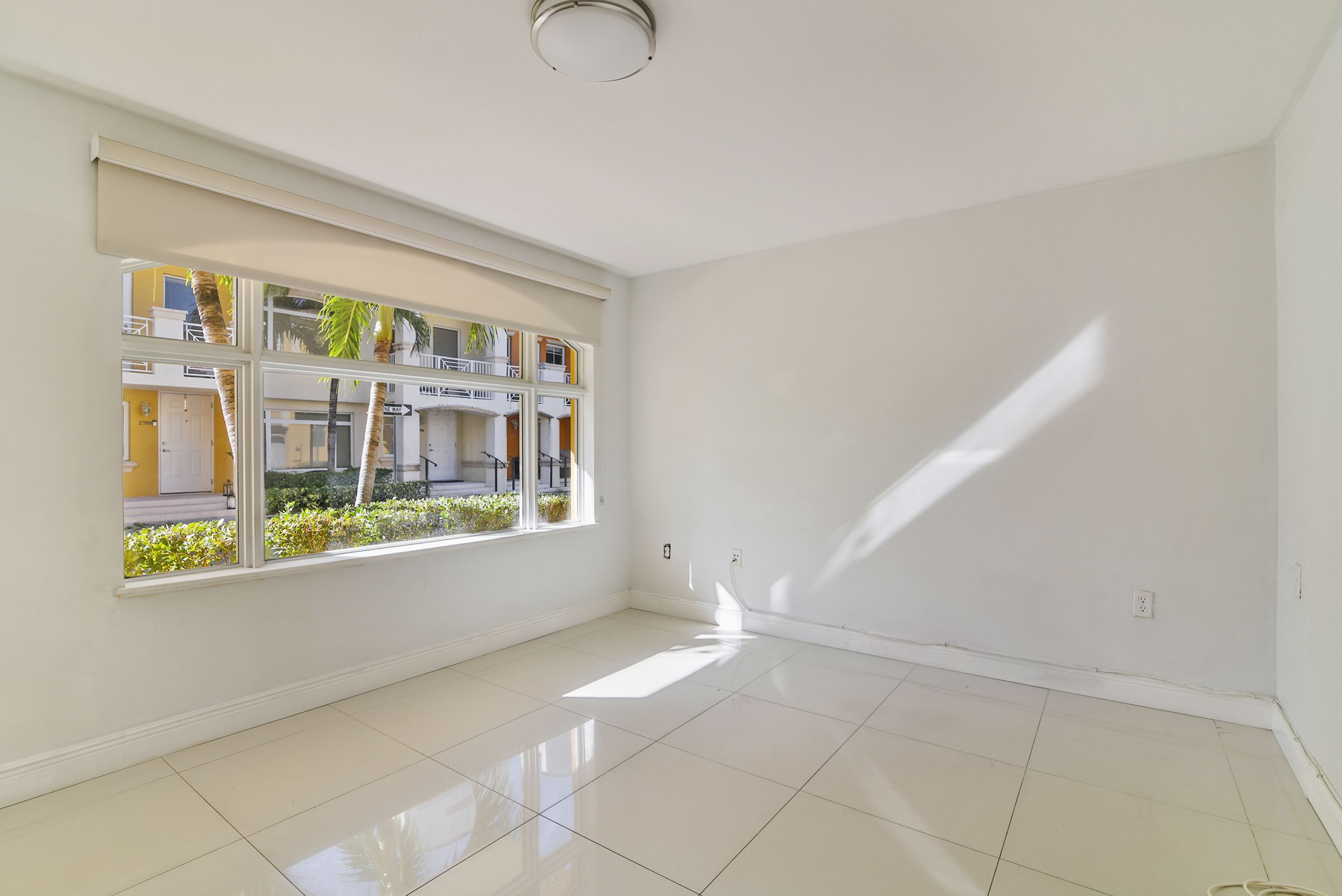 2707 NE 184th Terrace Aventura FL 33160