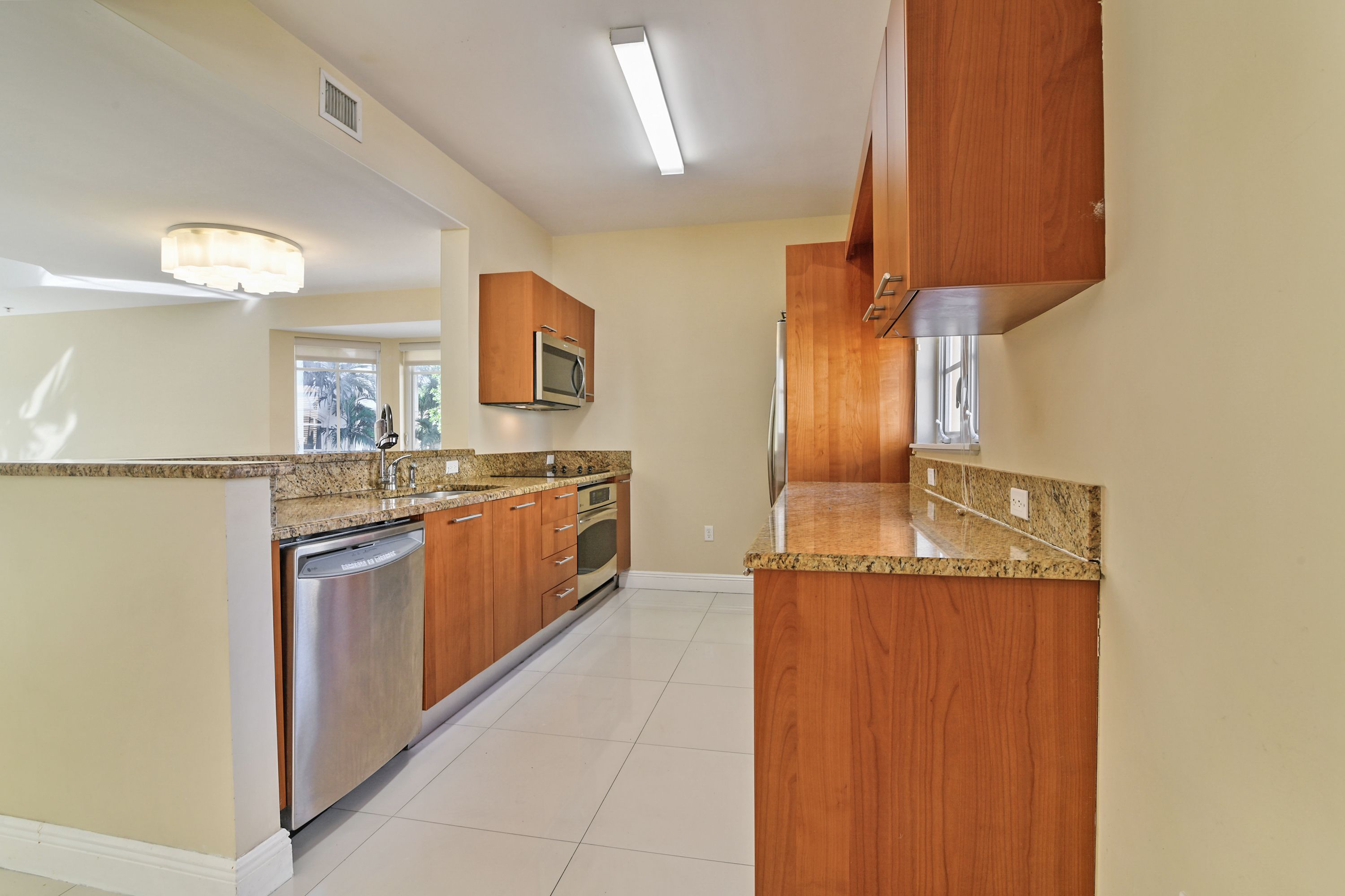 2707 NE 184th Terrace Aventura FL 33160
