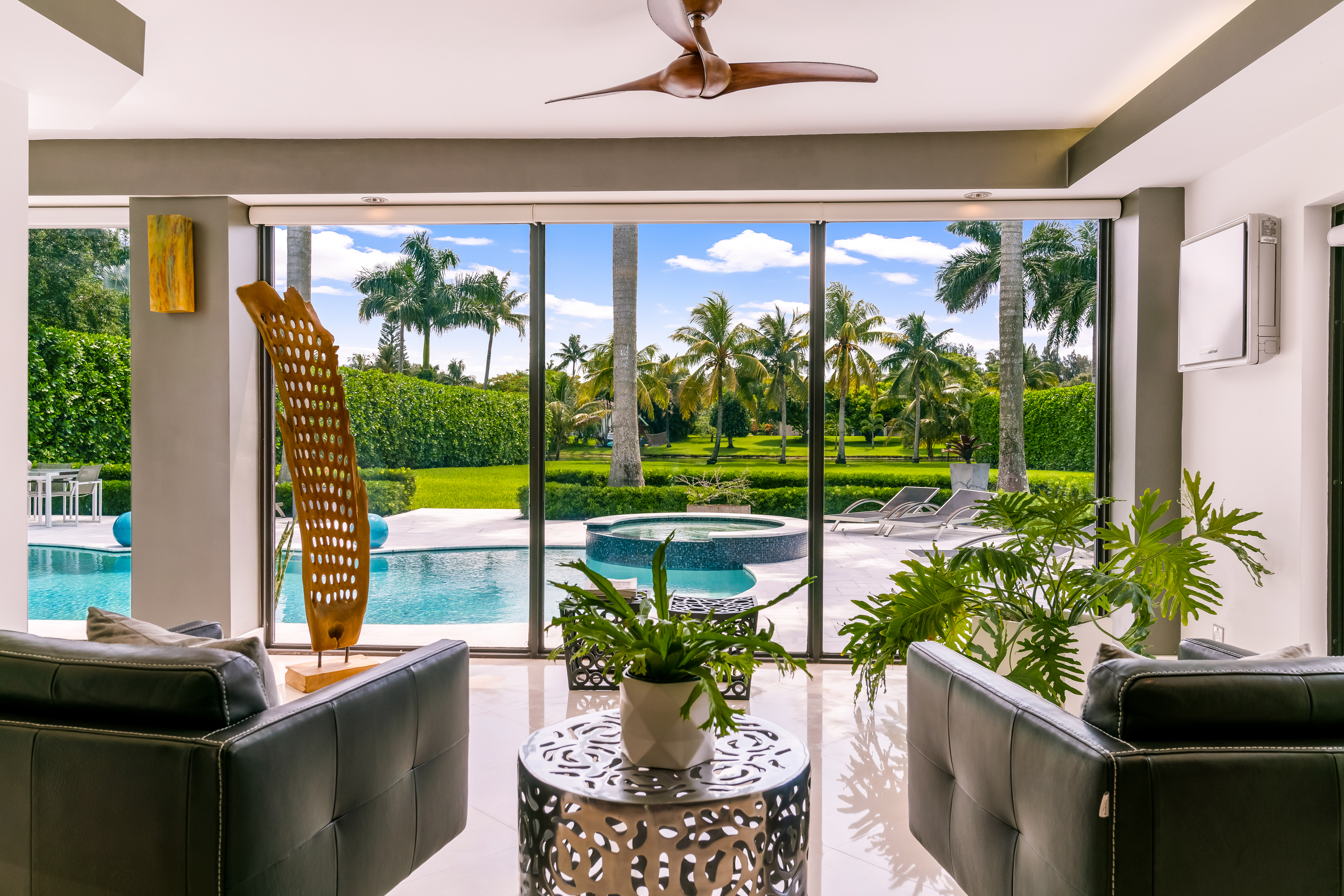 4242 SW 107th Way Davie FL 33328