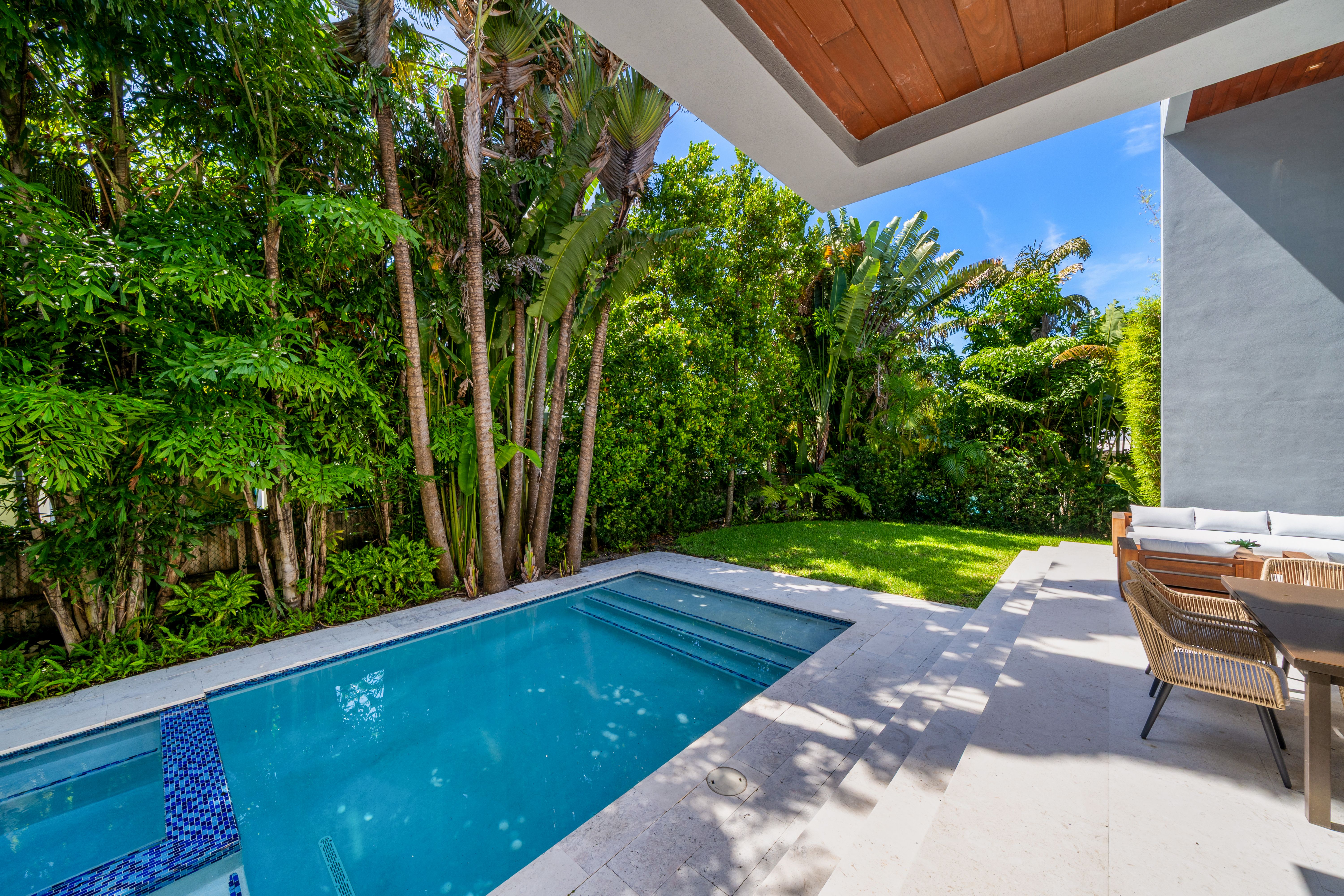 425 Harbor Drive Key Biscayne FL 33149