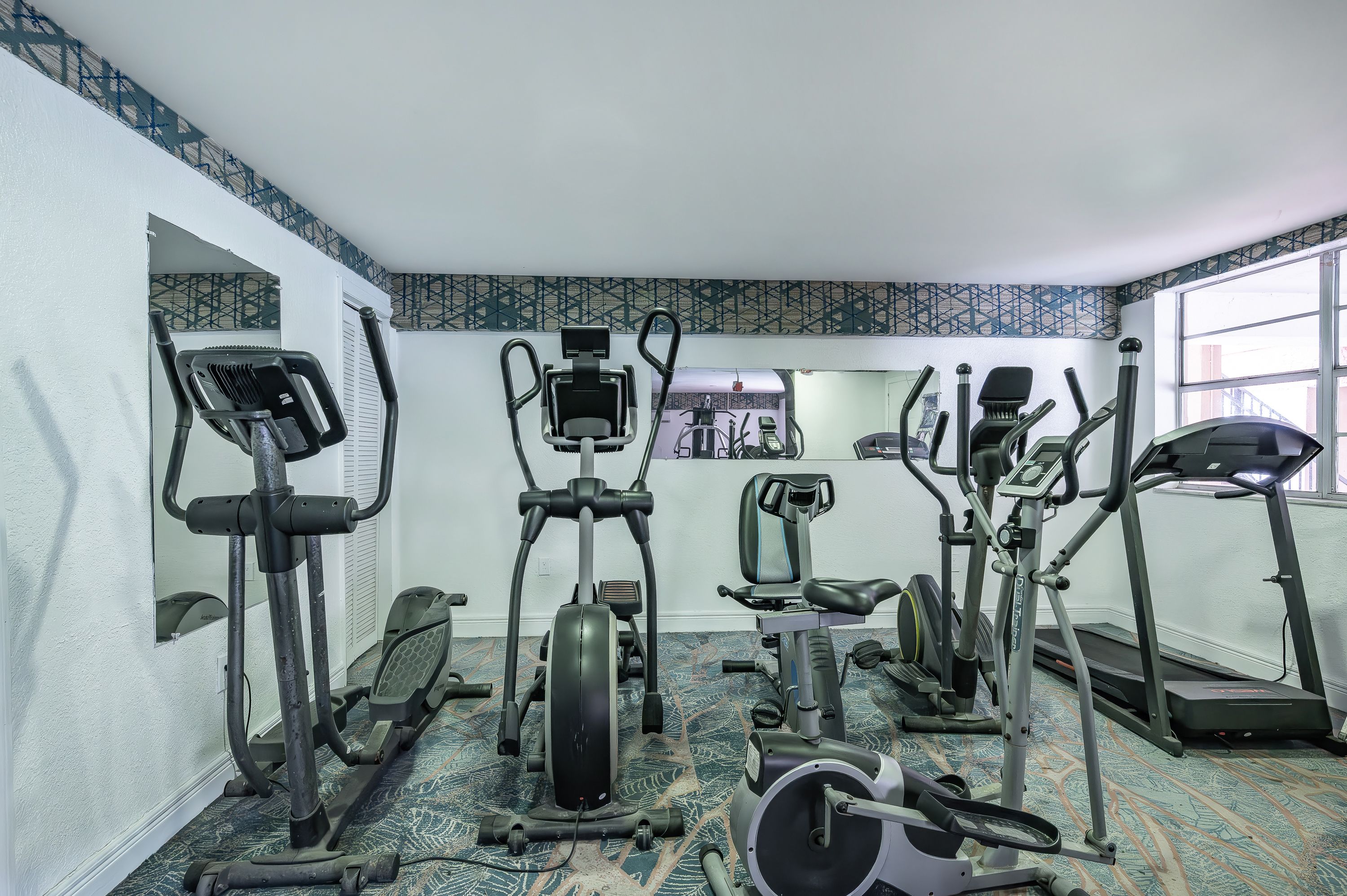 1910 W 56th Street Hialeah FL 33012