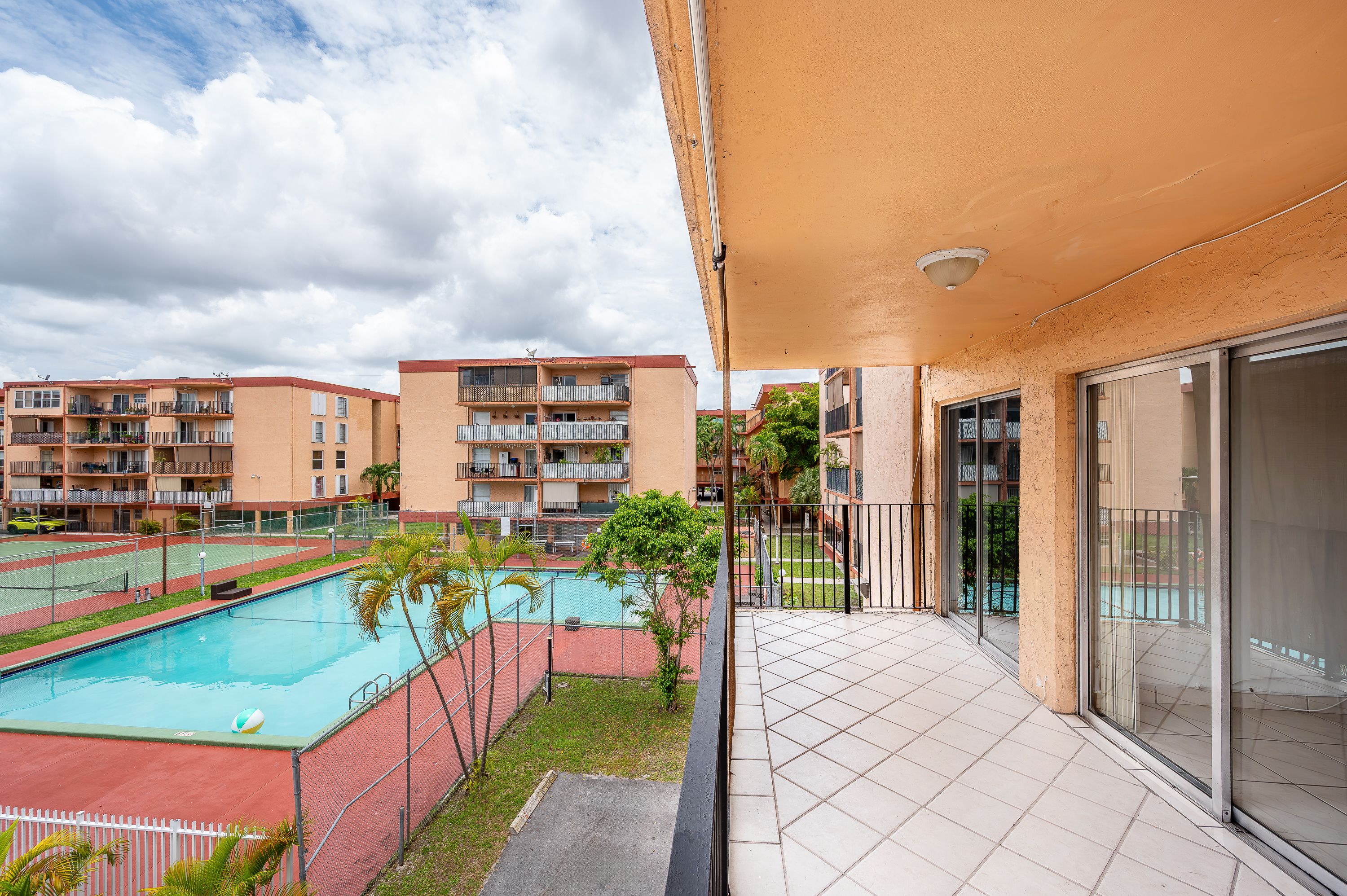 1910 W 56th Street Hialeah FL 33012