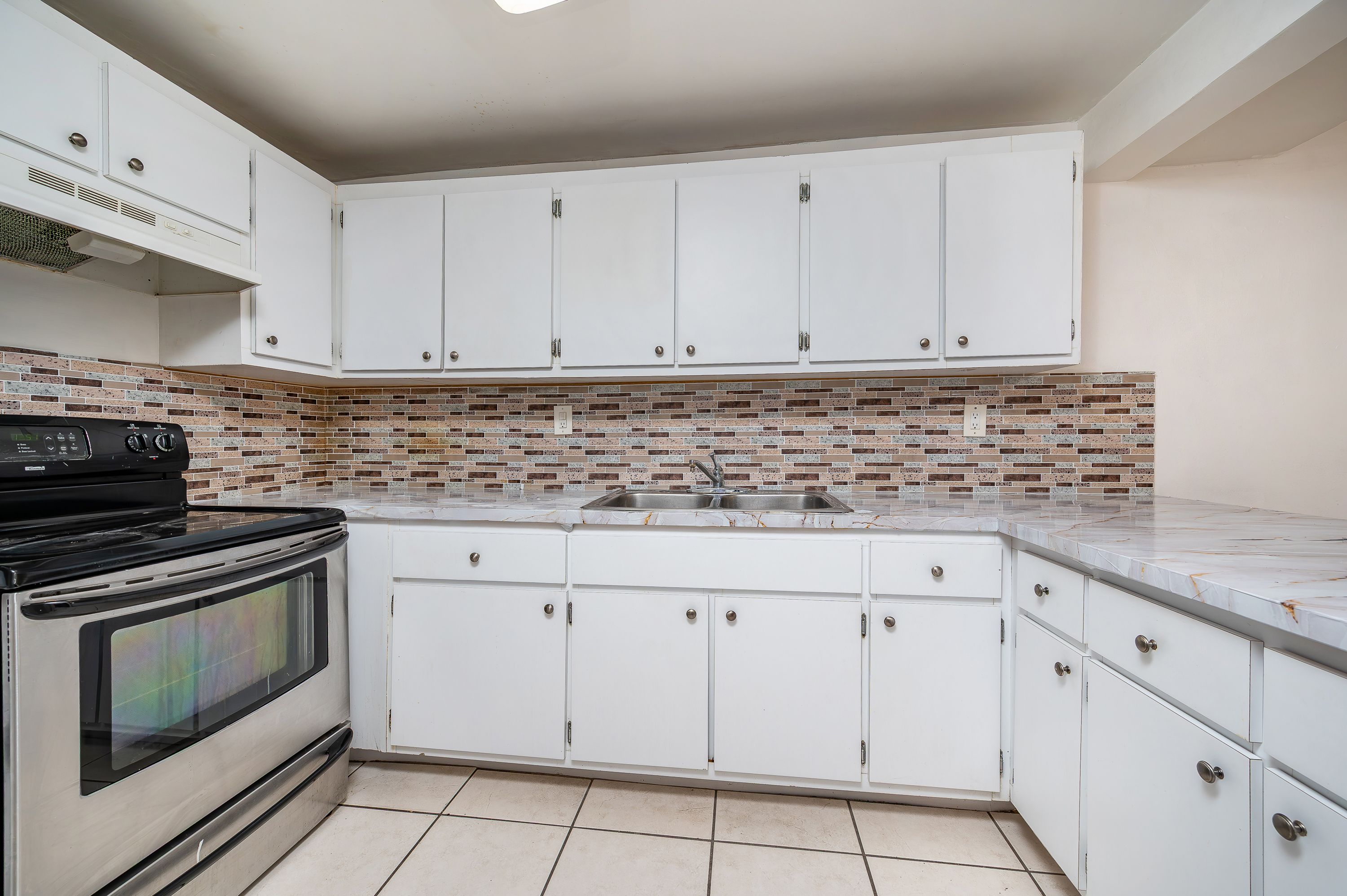 1910 W 56th Street Hialeah FL 33012