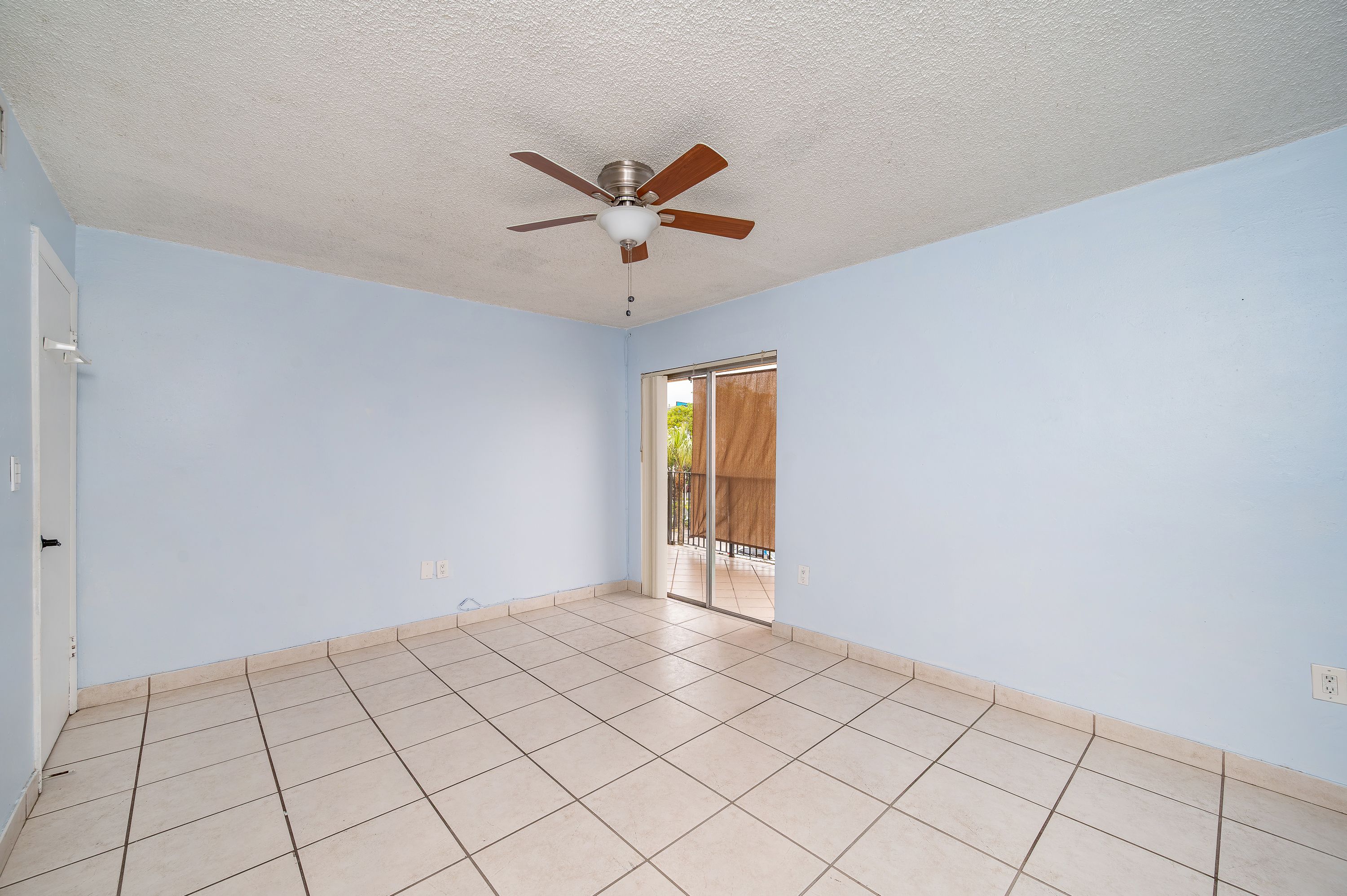 1910 W 56th Street Hialeah FL 33012