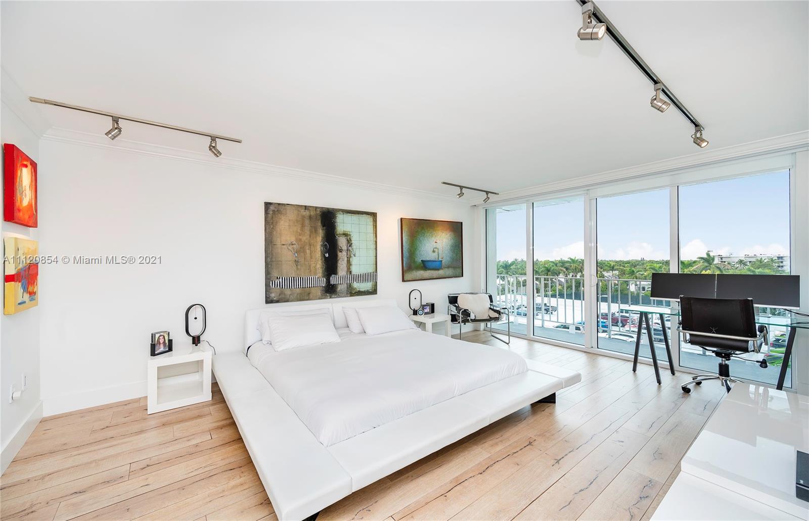 881 Ocean Drive Key Biscayne FL 33149
