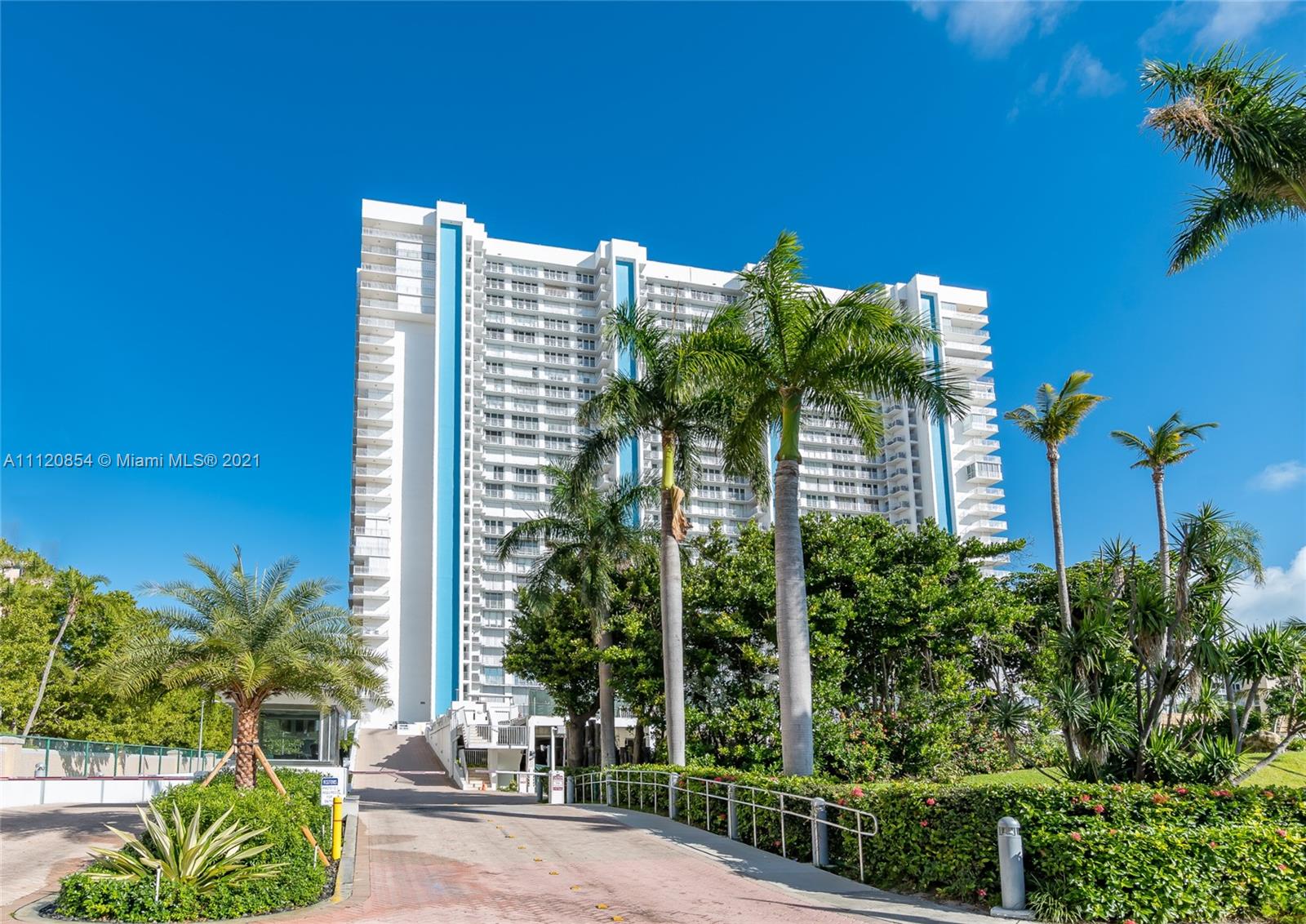 881 Ocean Drive Key Biscayne FL 33149