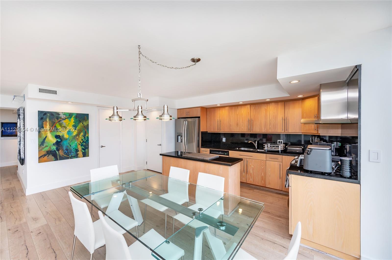 881 Ocean Drive Key Biscayne FL 33149