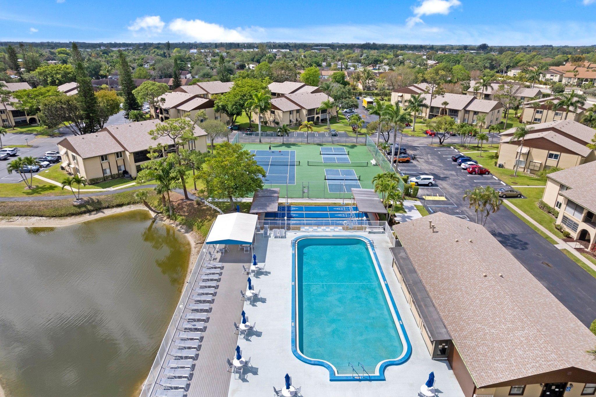 336 Pine Ridge Circle Green Acres FL 33463