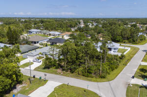 5489 NW Brent Court Port St Lucie FL 34986
