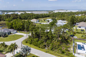 5489 NW Brent Court Port St Lucie FL 34986