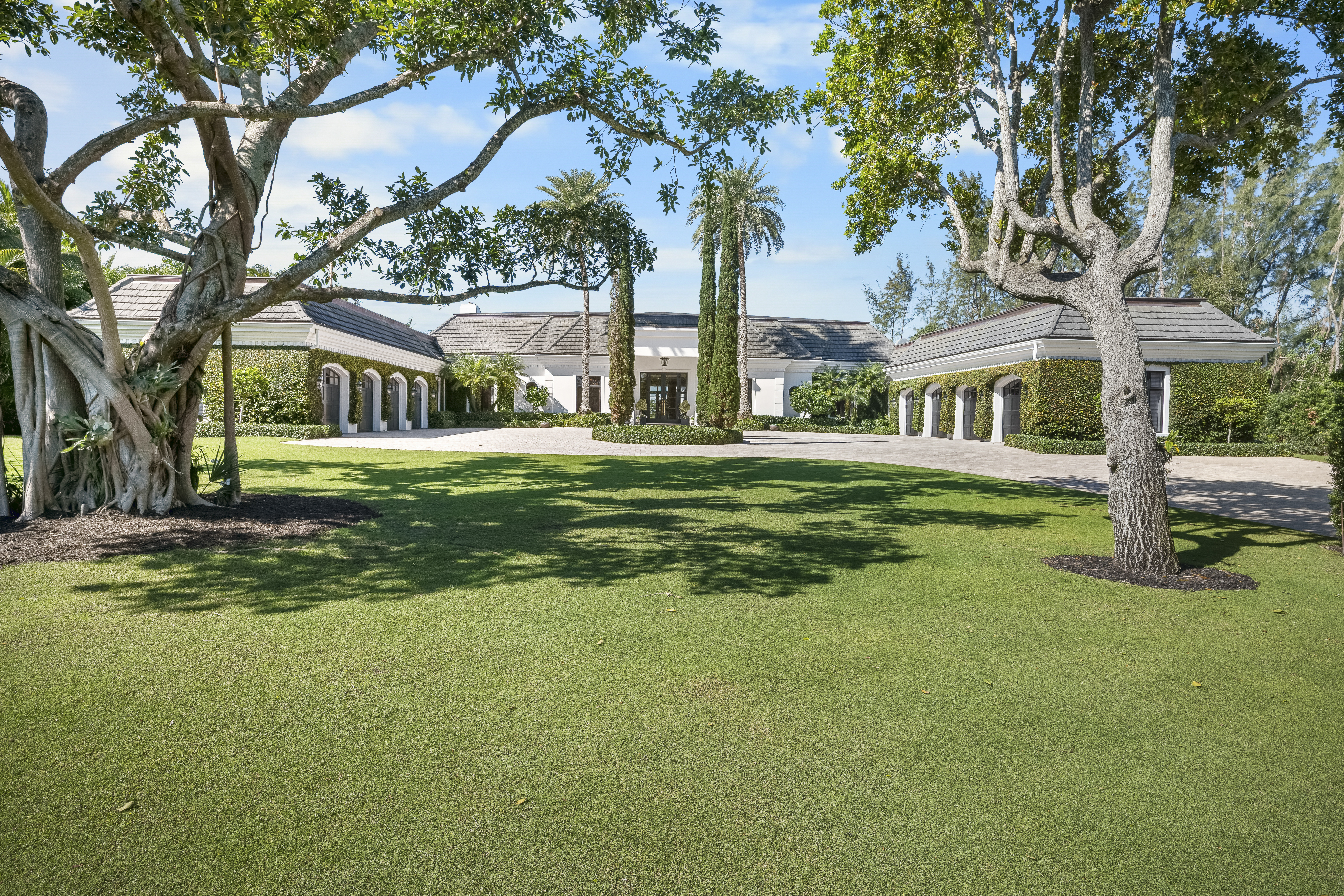 100 Harbor Way Jupiter Island FL 33455