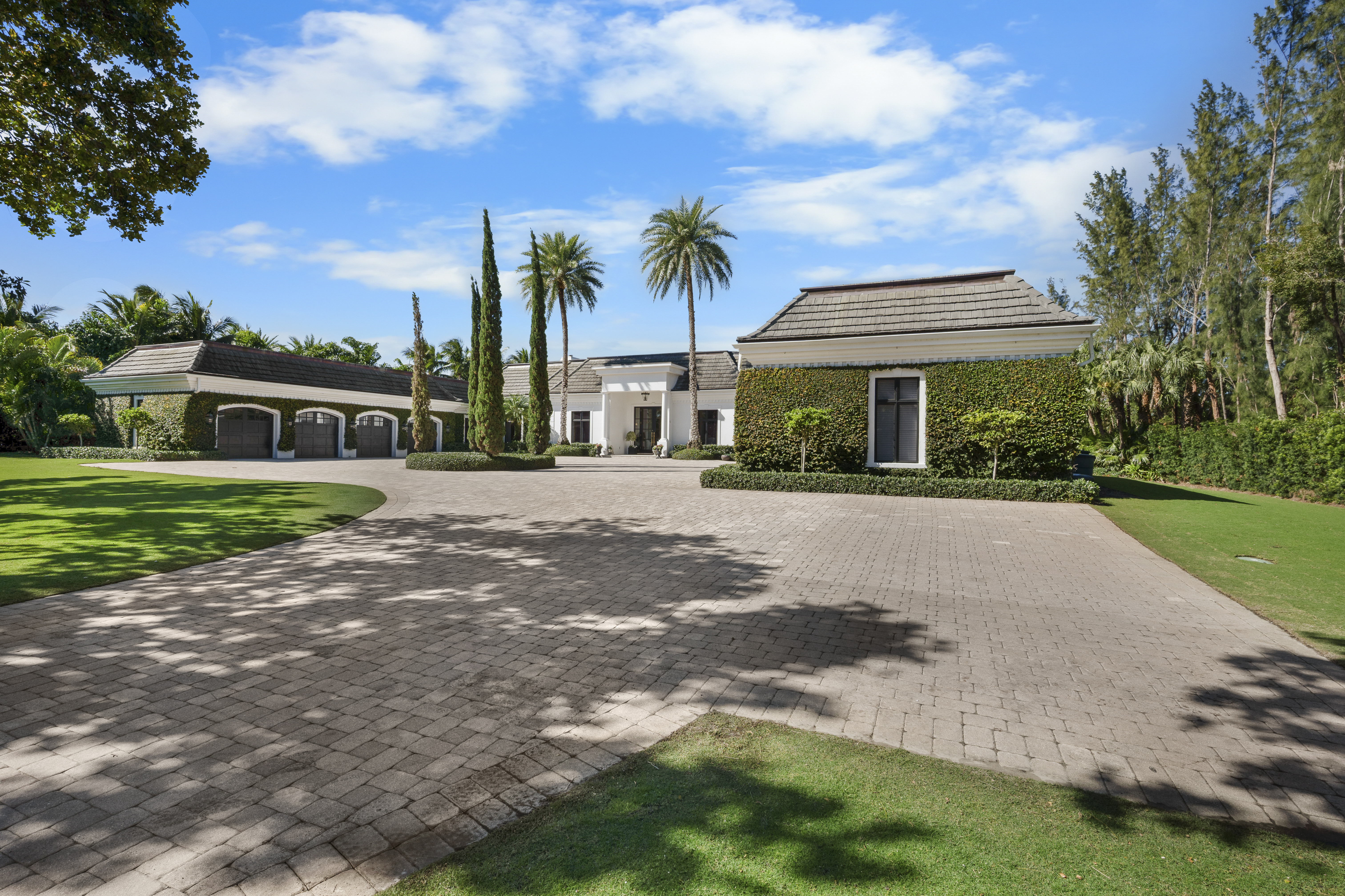 100 Harbor Way Jupiter Island FL 33455