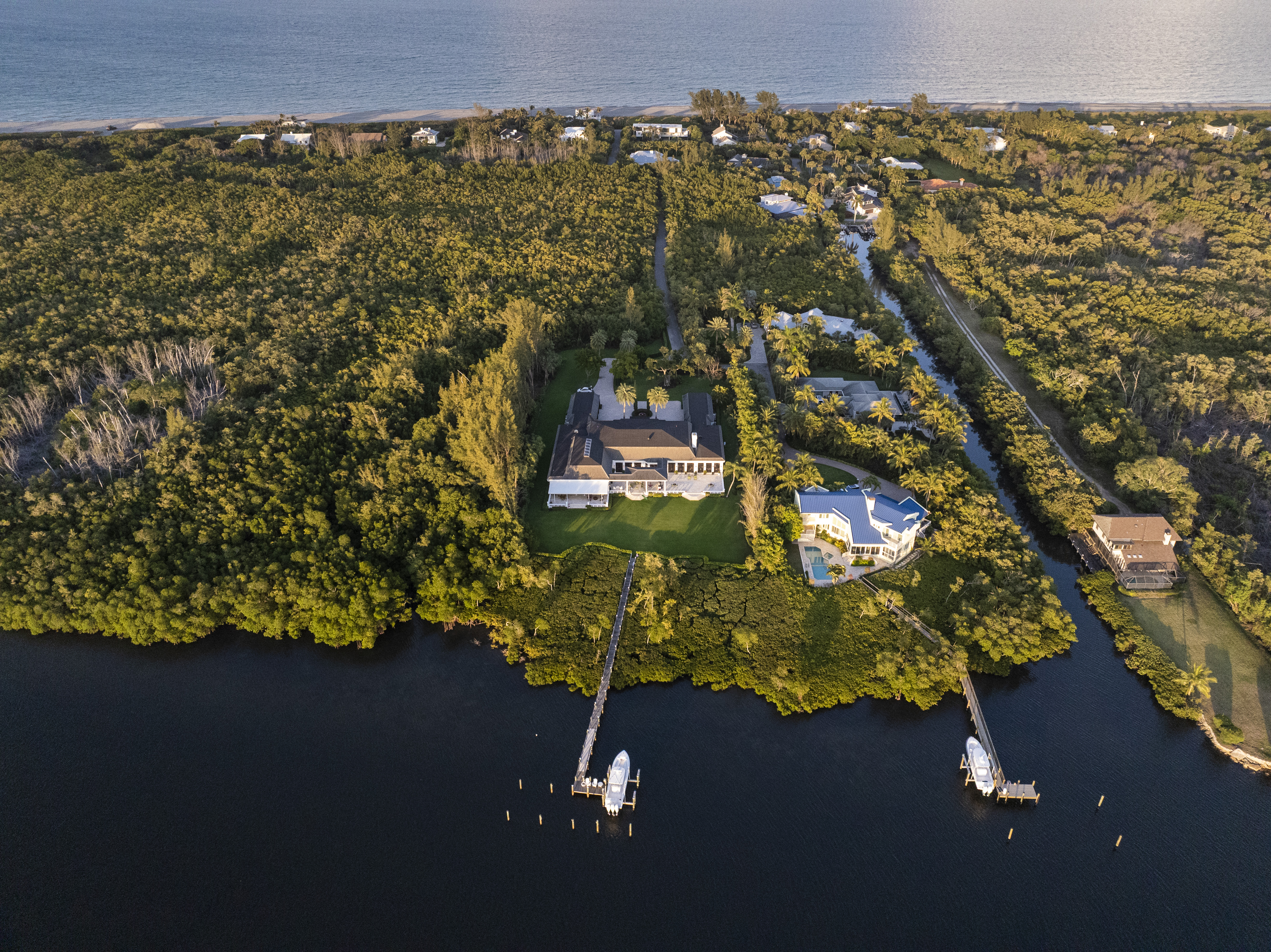 100 Harbor Way Jupiter Island FL 33455