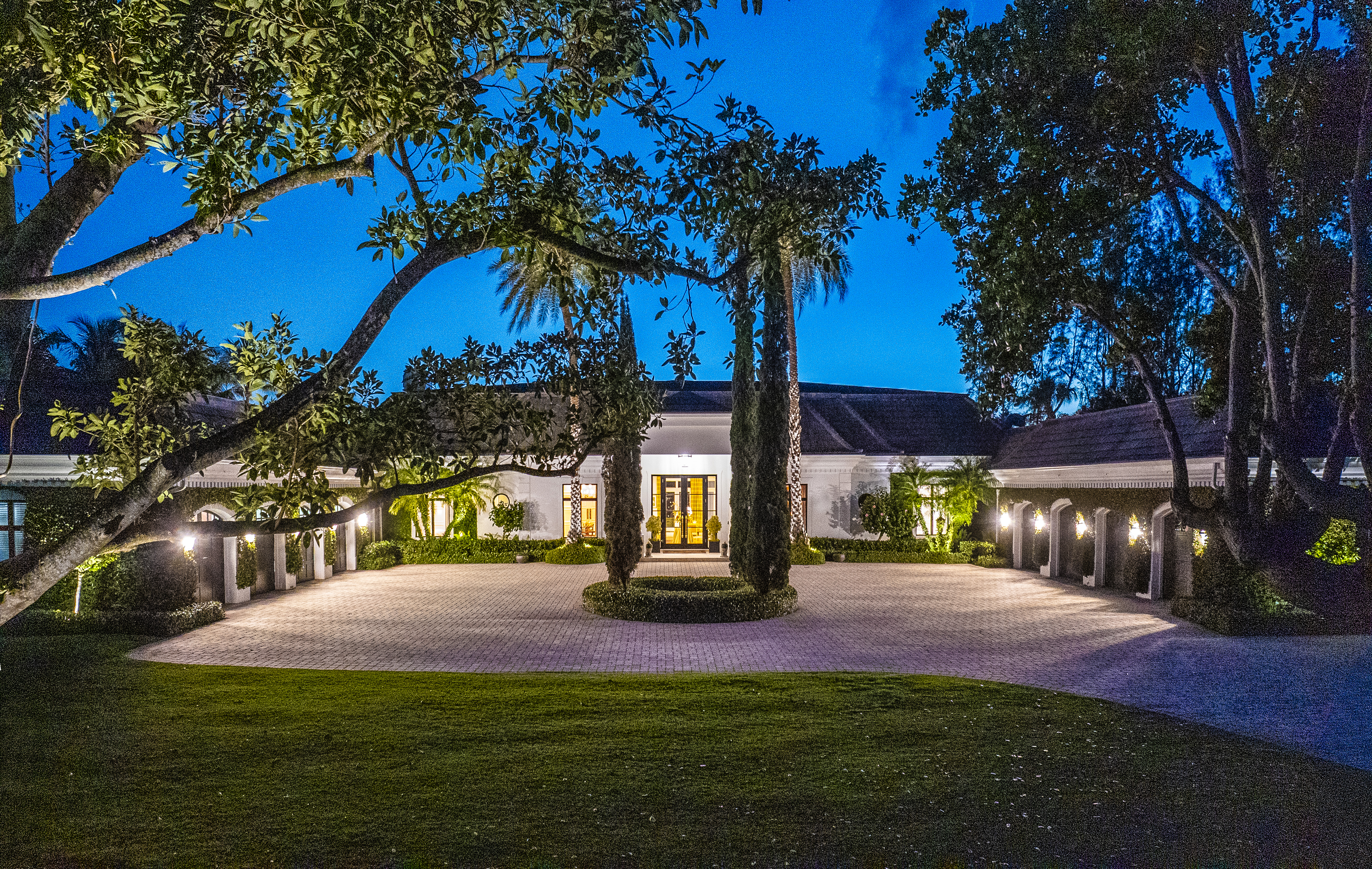 100 Harbor Way Jupiter Island FL 33455