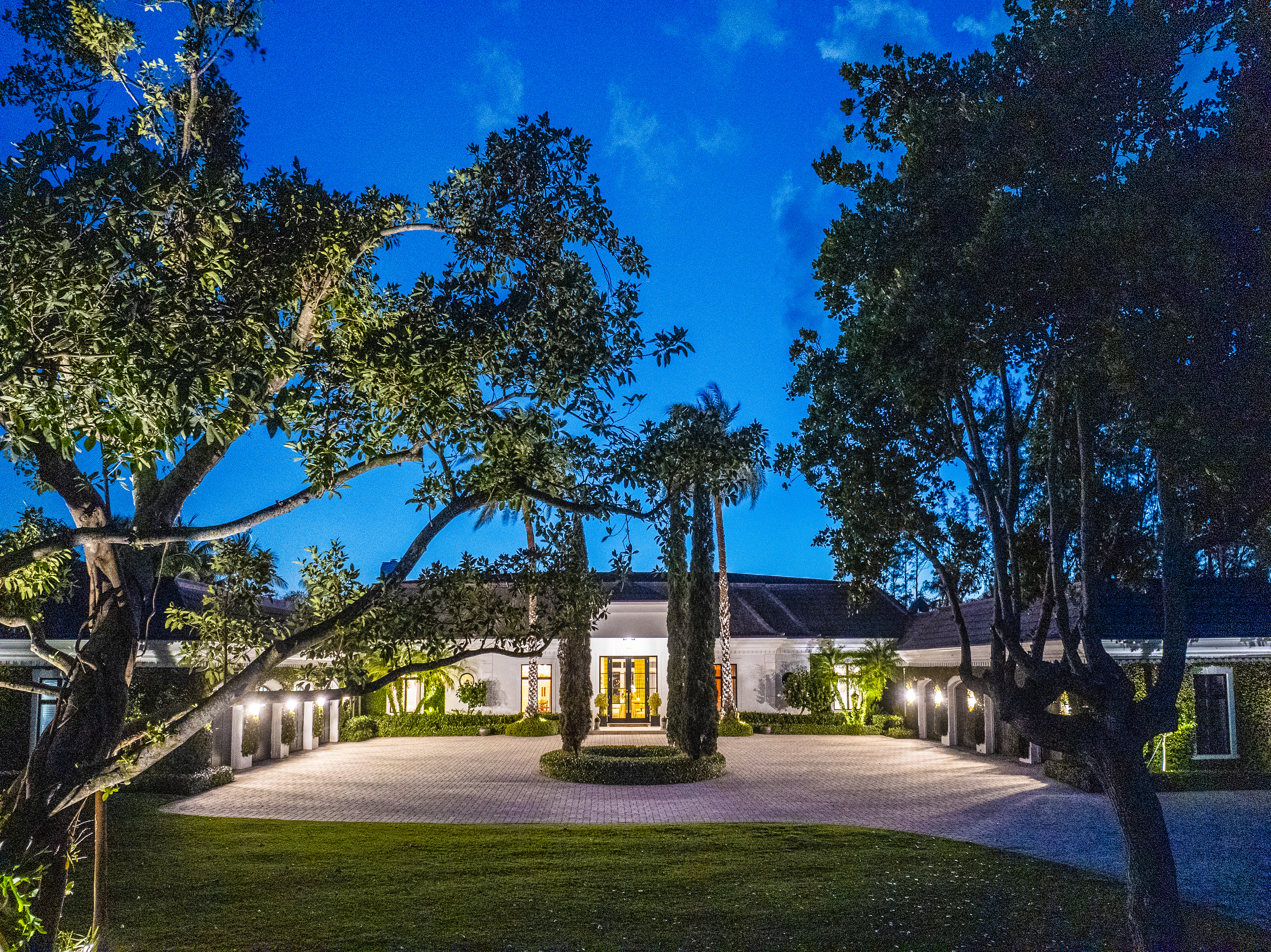 100 Harbor Way Jupiter Island FL 33455