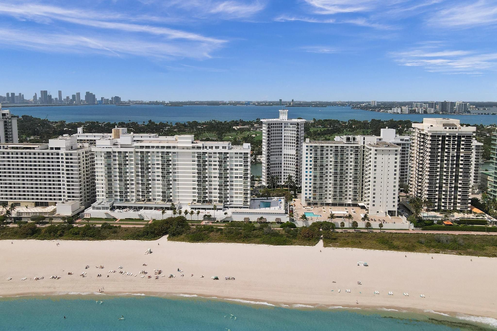 5660 Collins Avenue Miami Beach FL 33140