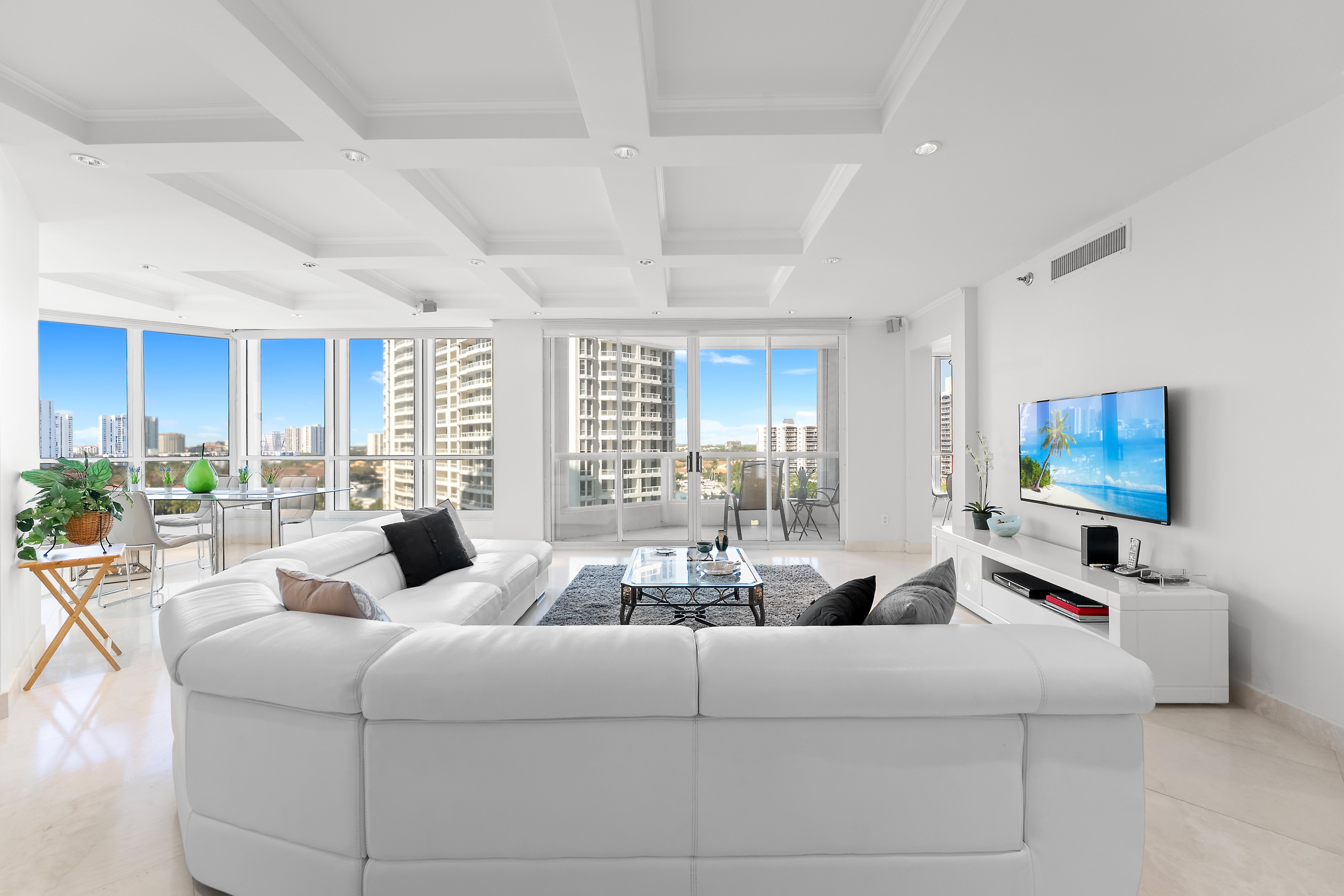 21150 Point Place Aventura FL 33180