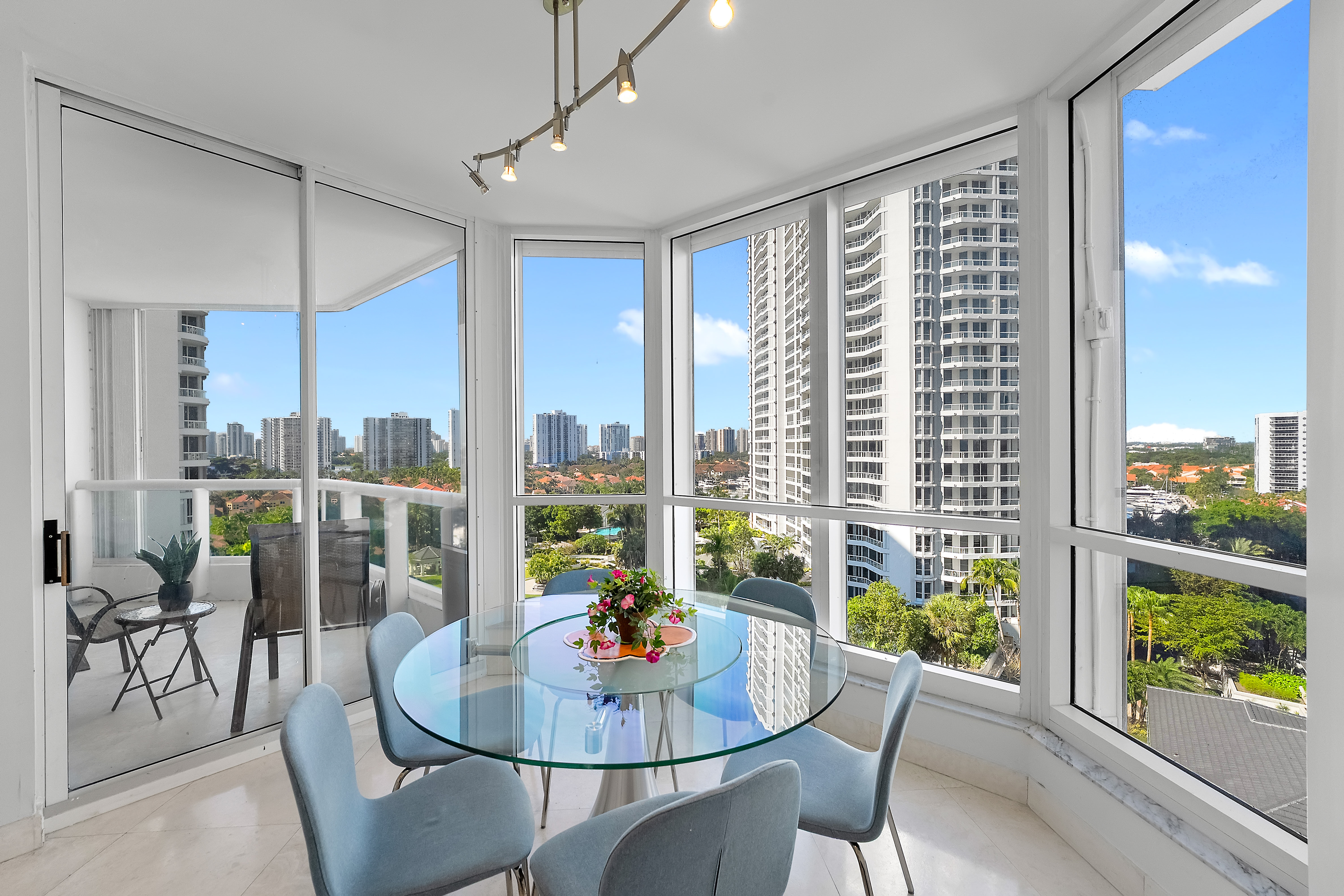 21150 Point Place Aventura FL 33180