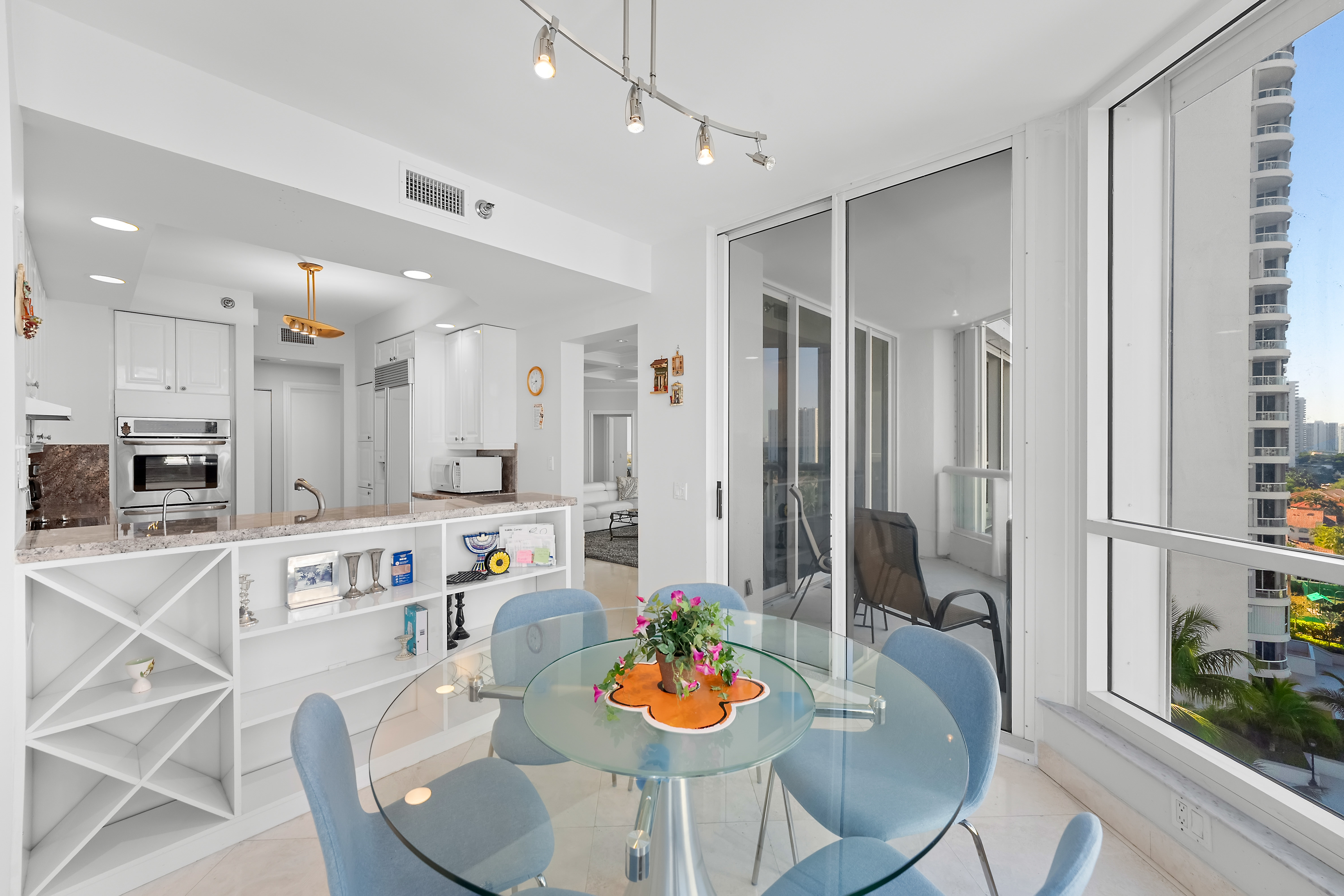 21150 Point Place Aventura FL 33180