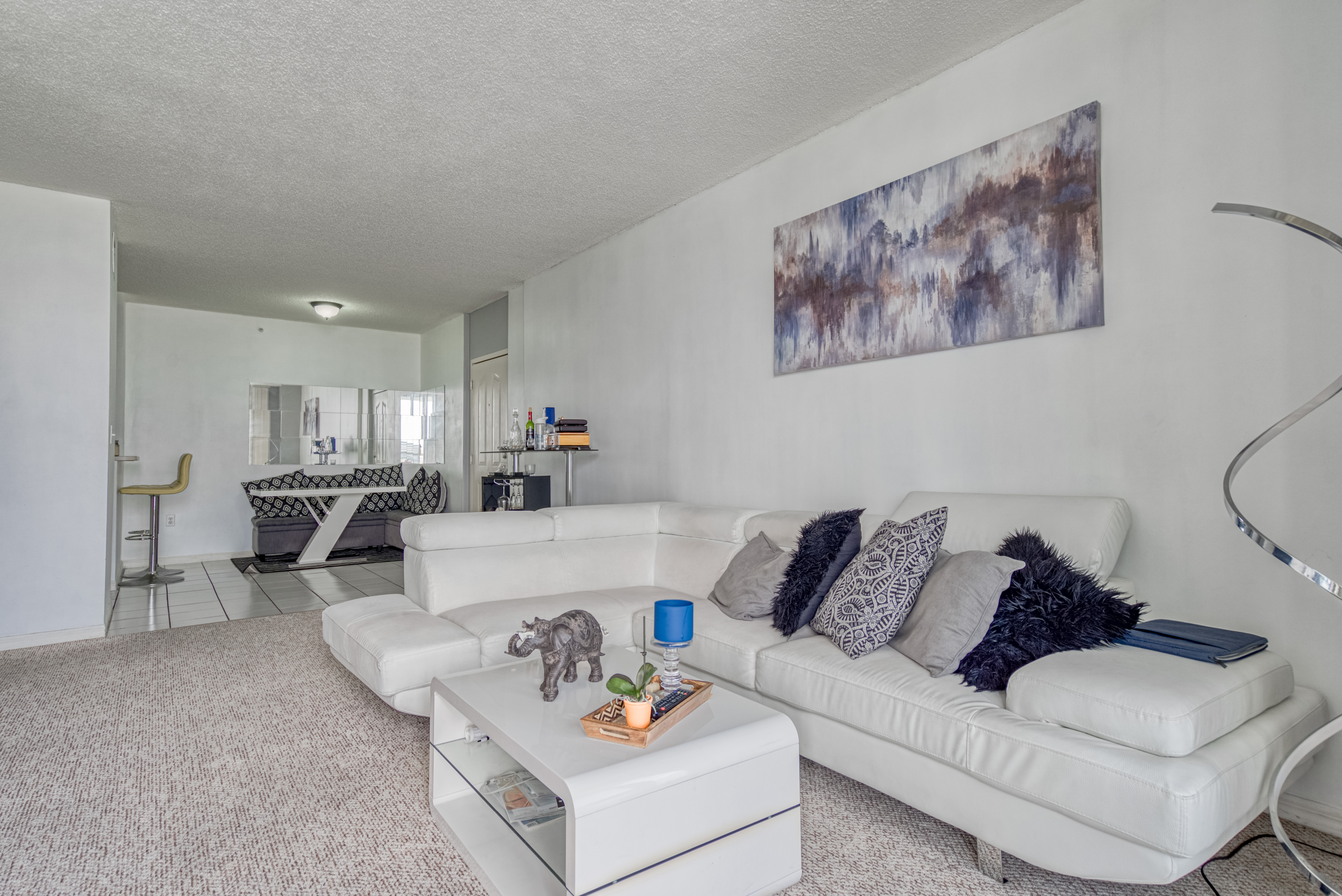 5091 NW 7th Street Miami FL 33126