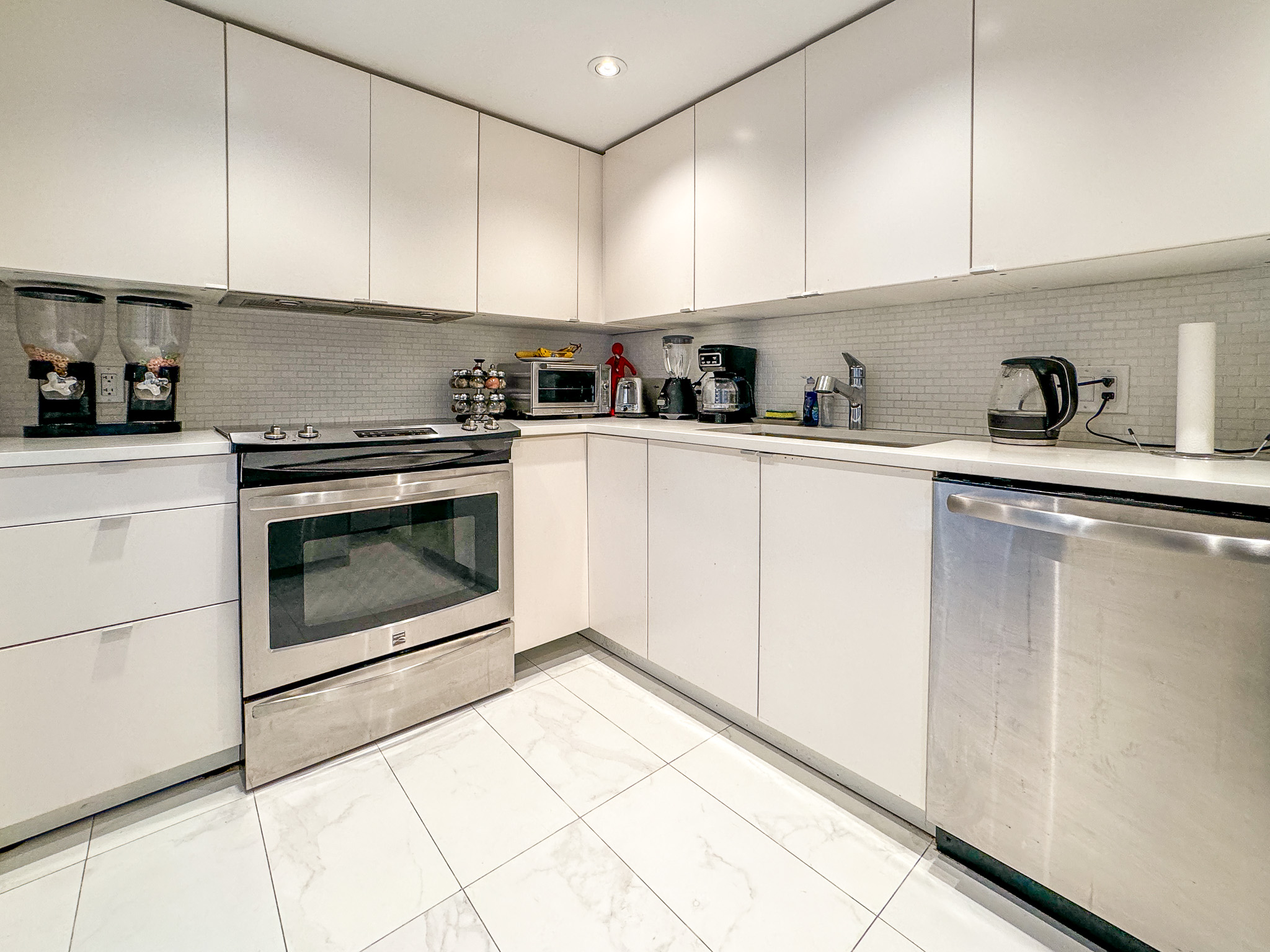 100 Bayview Drive Sunny Isles Beach FL 33160