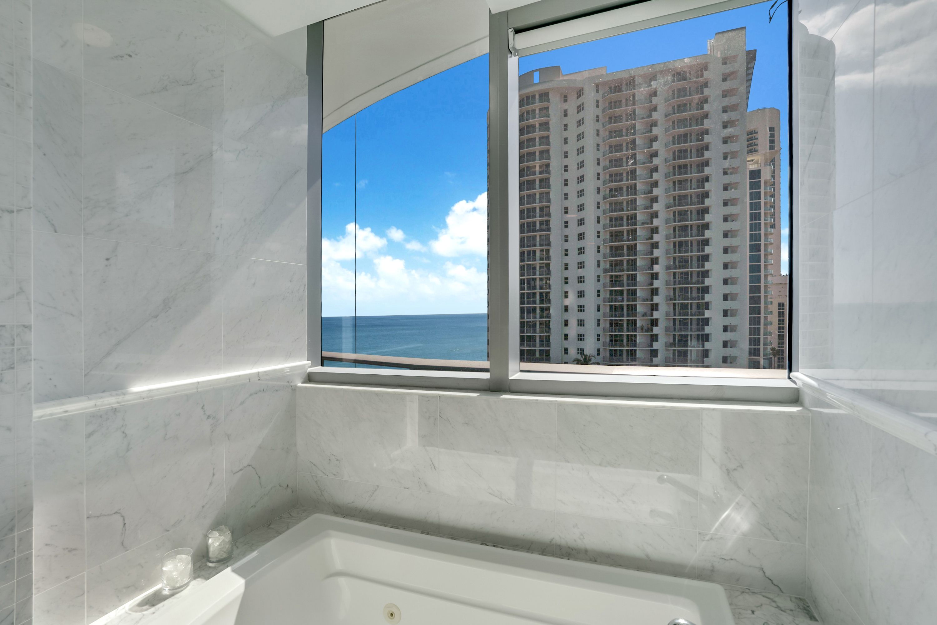 17475 Collins Avenue Sunny Isles Beach FL 33160