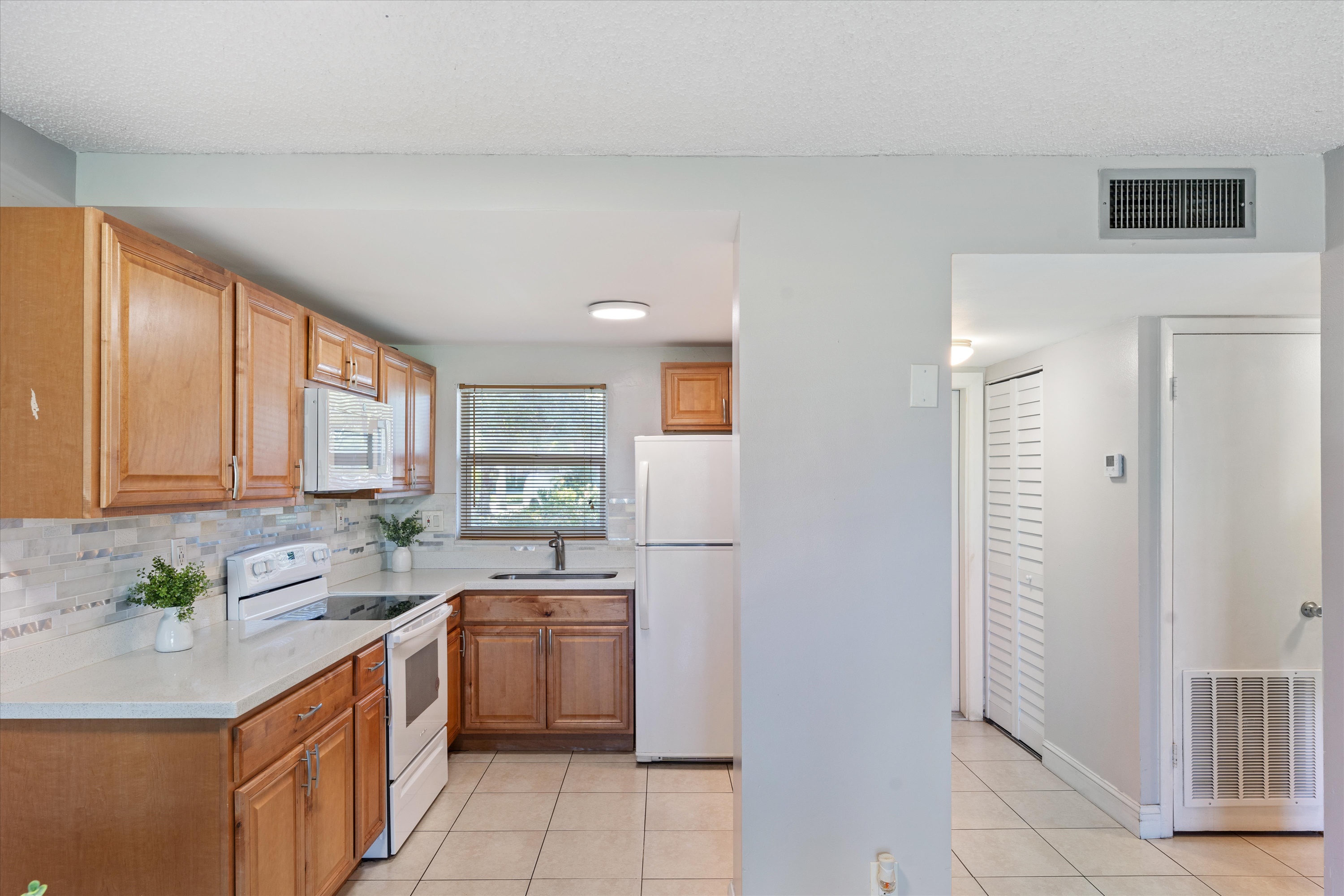 9761 Sunrise Lakes Boulevard Sunrise FL 33322