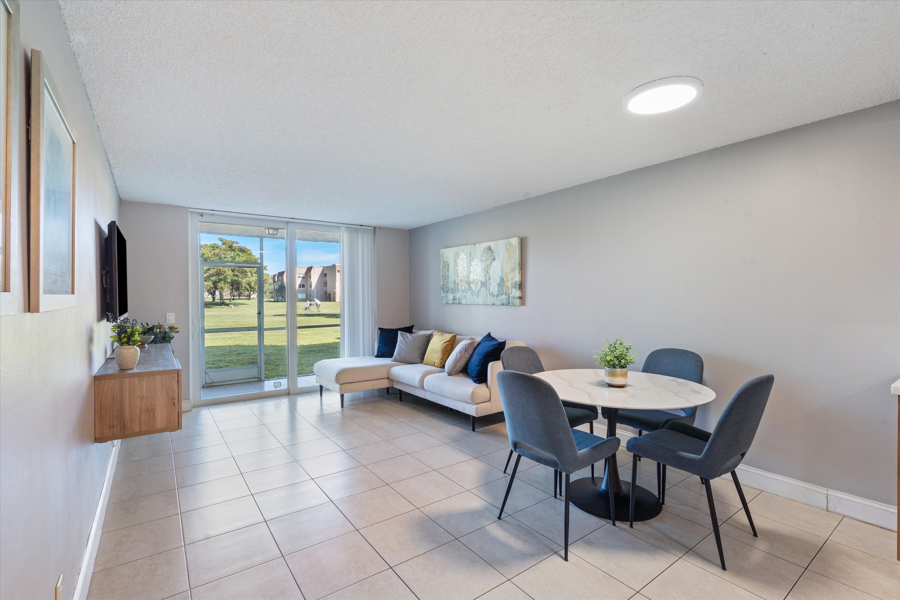 9761 Sunrise Lakes Boulevard Sunrise FL 33322