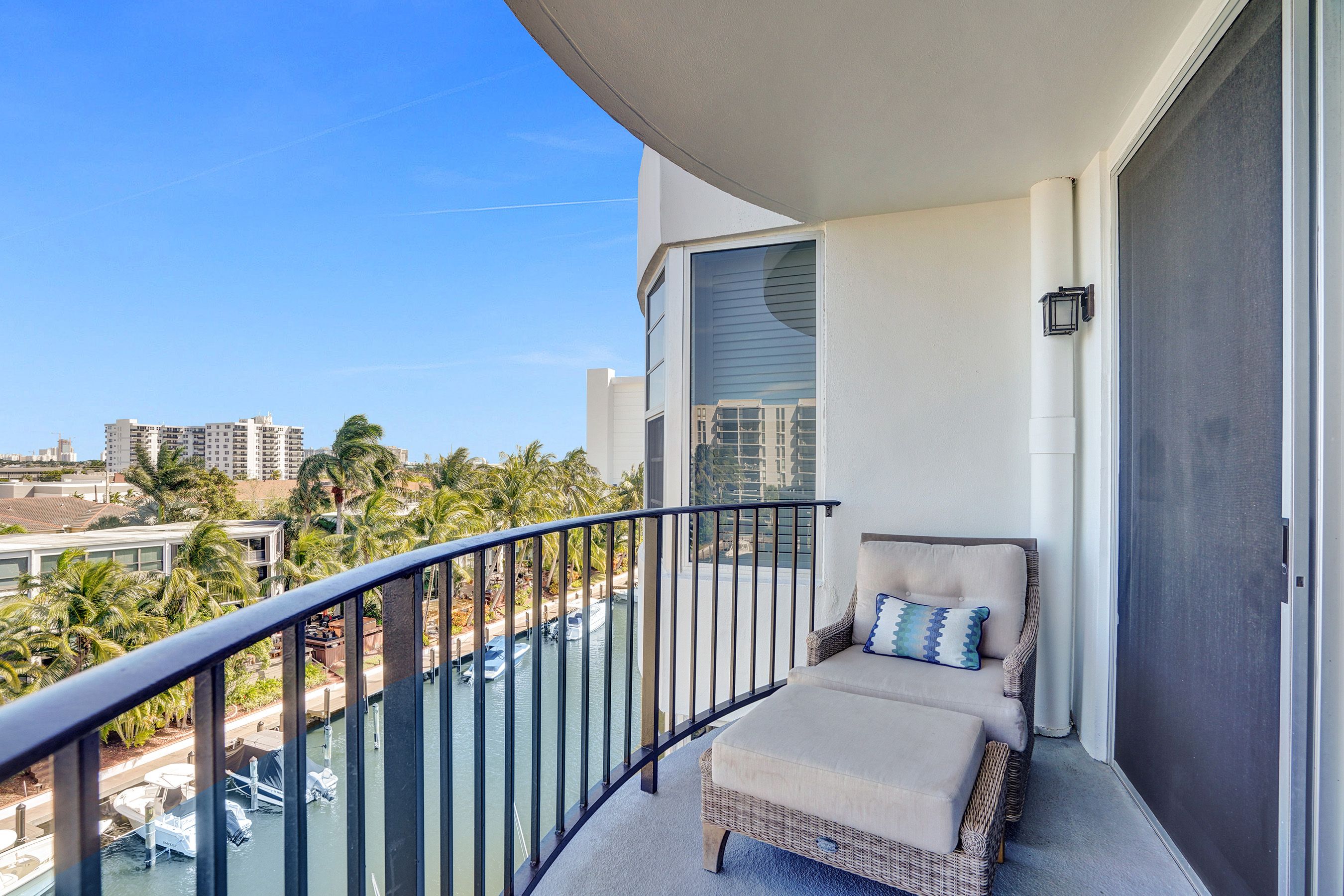 3051 NE 48th Street Fort Lauderdale FL 33308