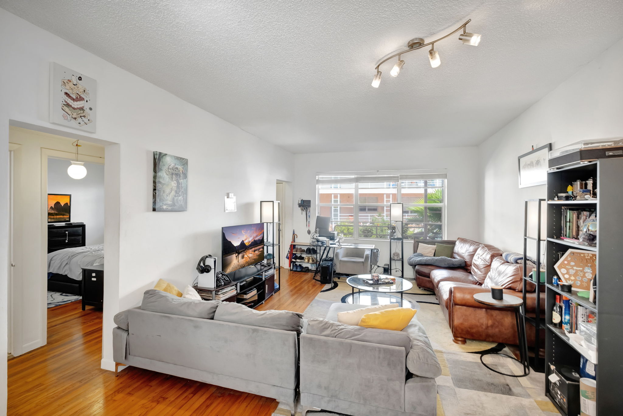 6881 Bay Drive Miami Beach FL 33141