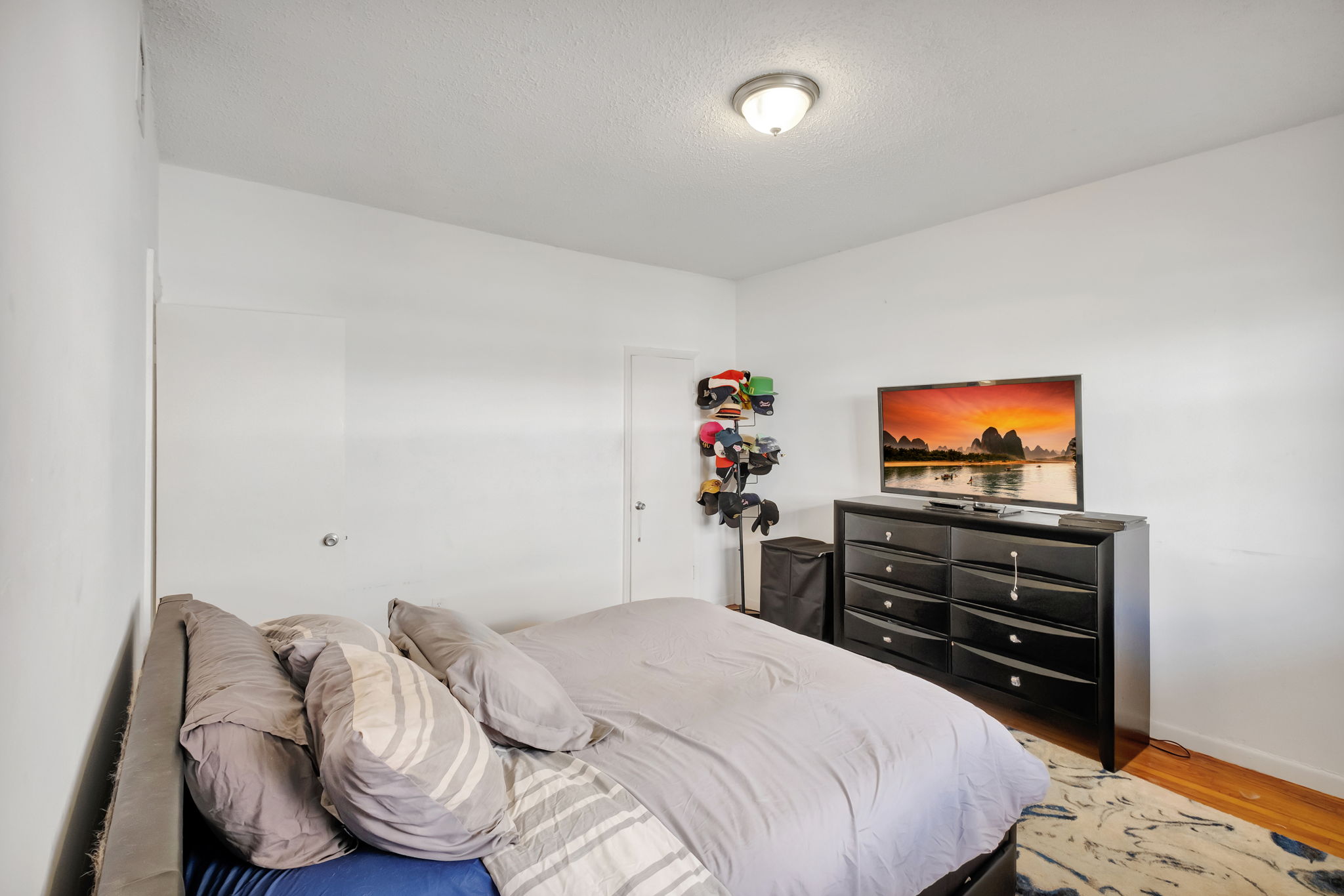 6881 Bay Drive Miami Beach FL 33141