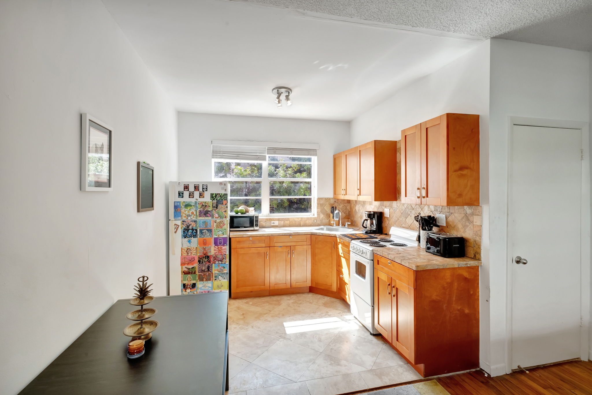 6881 Bay Drive Miami Beach FL 33141