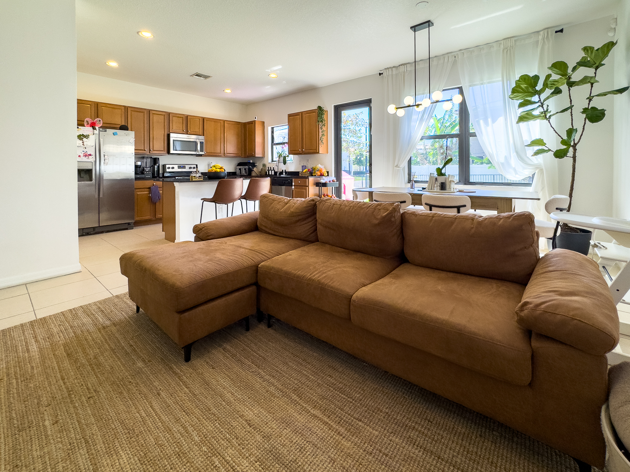 686 NE 191st Terrace Miami FL 33179