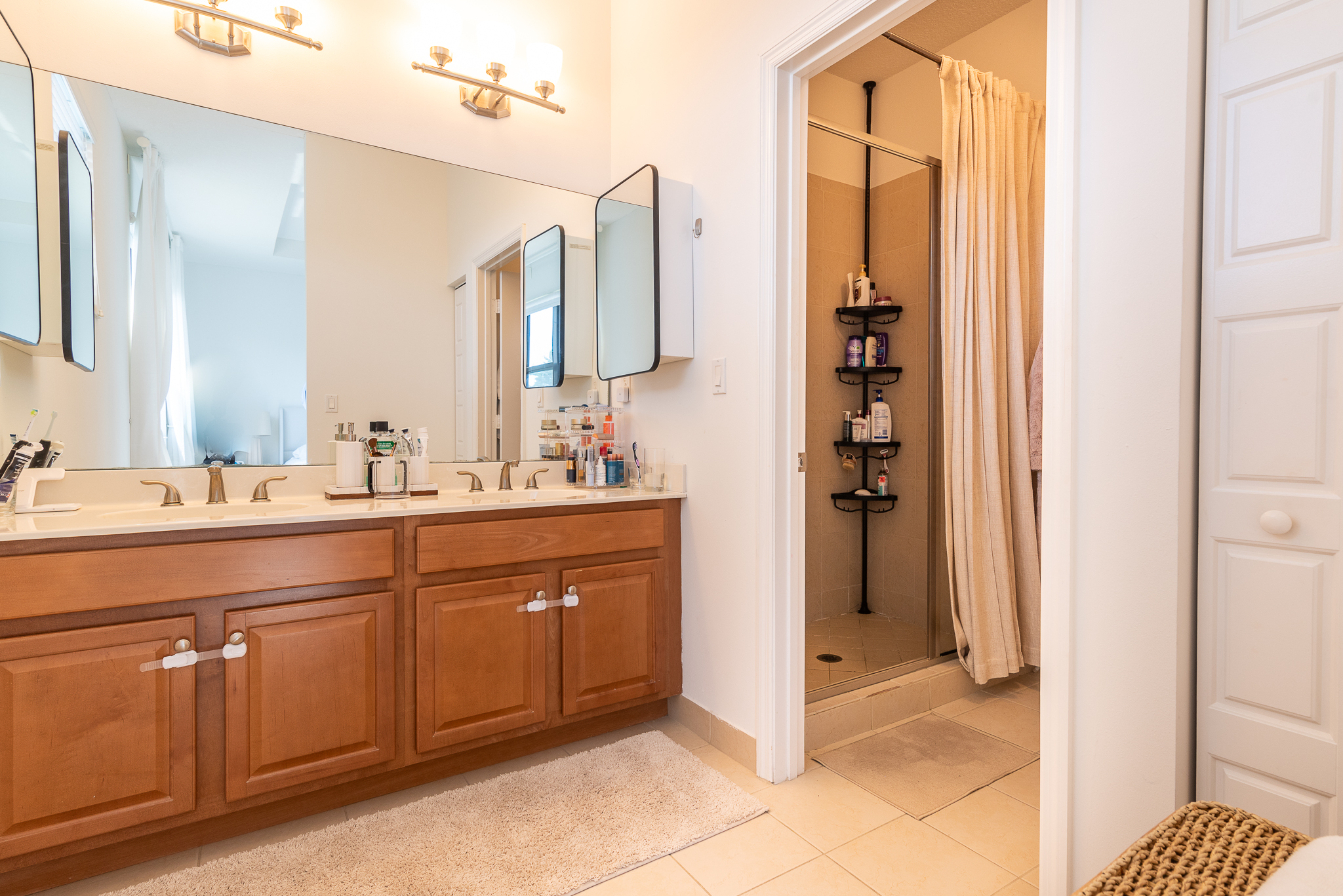 686 NE 191st Terrace Miami FL 33179