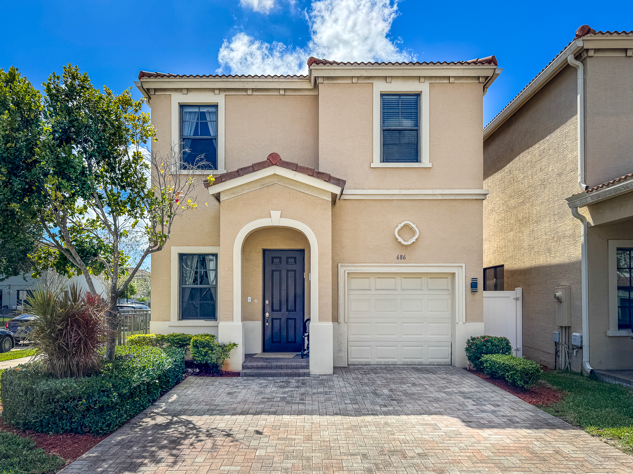 686 NE 191st Terrace Miami FL 33179
