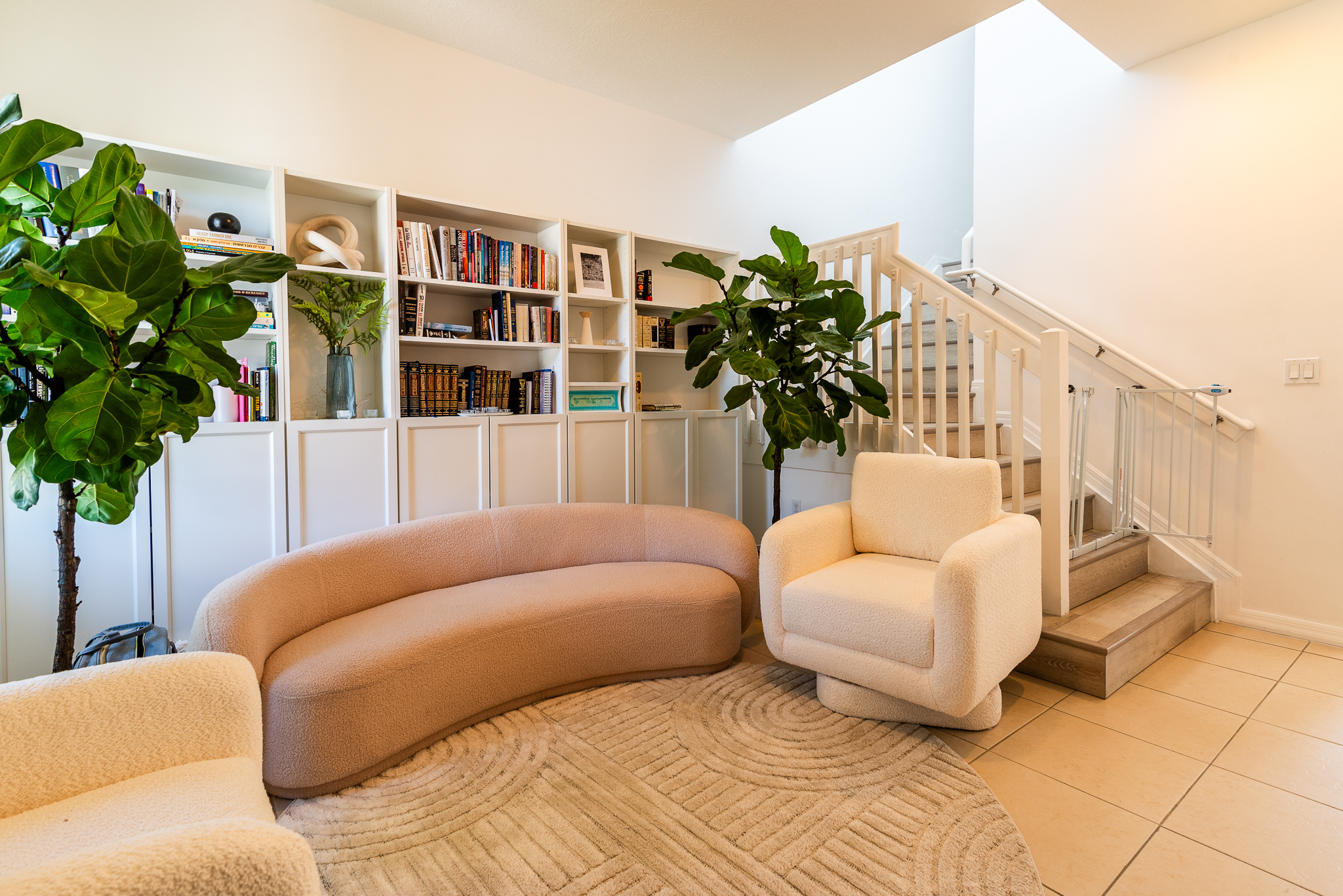 686 NE 191st Terrace Miami FL 33179