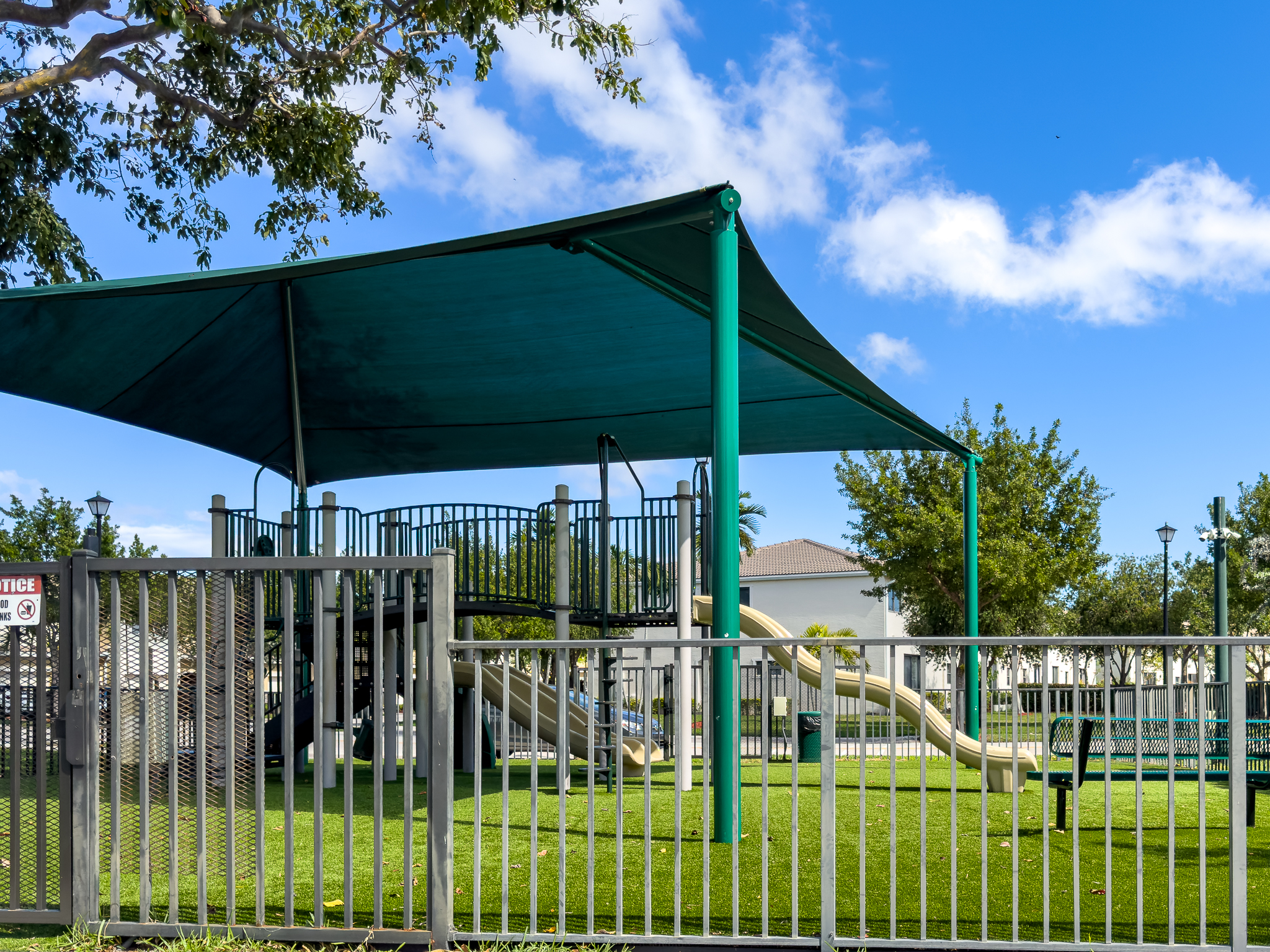 686 NE 191st Terrace Miami FL 33179