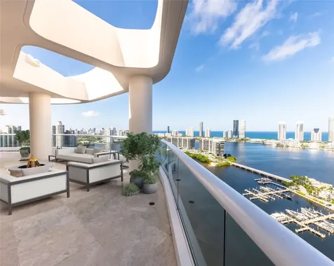7000 Island Boulevard Aventura FL 33160