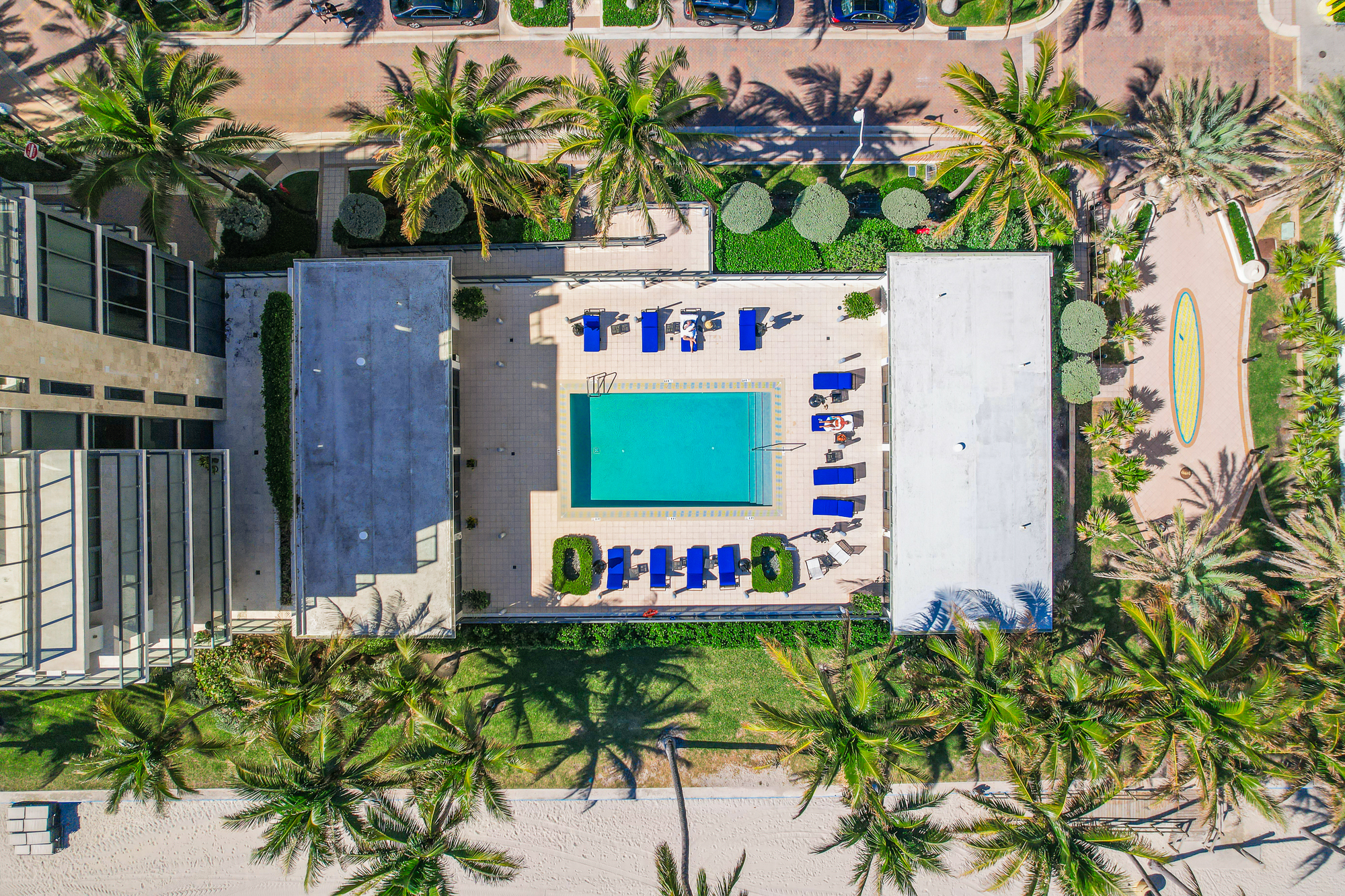 2205 S Surf Road Hollywood FL 33019