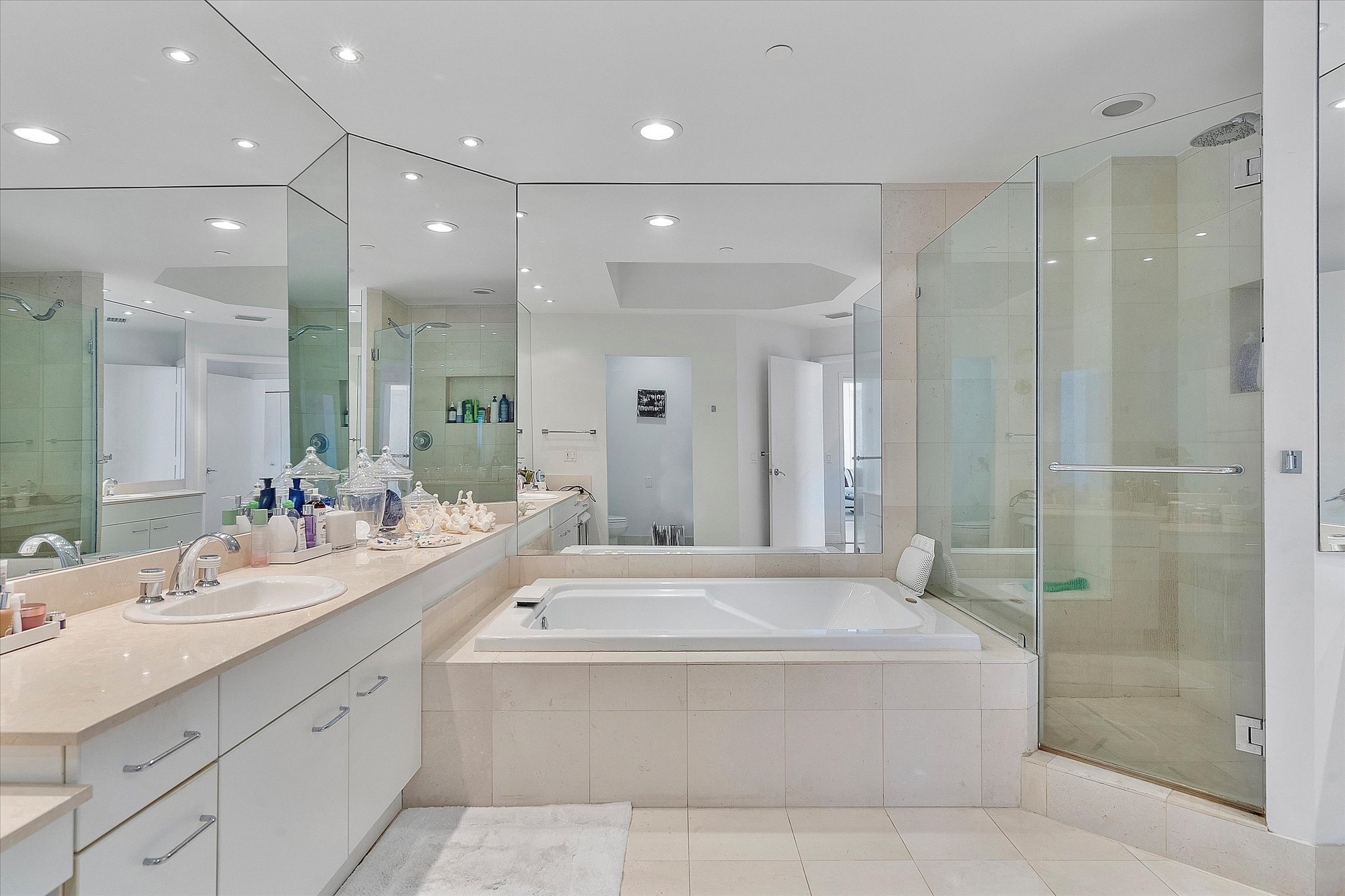 21150 Point Place Aventura FL 33180