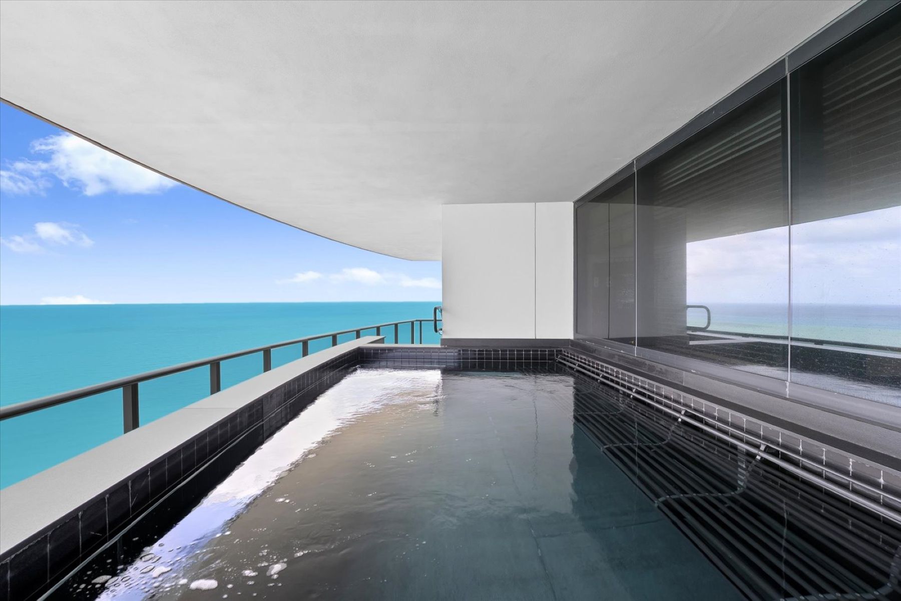 18555 Collins Avenue Sunny Isles Beach FL 33160