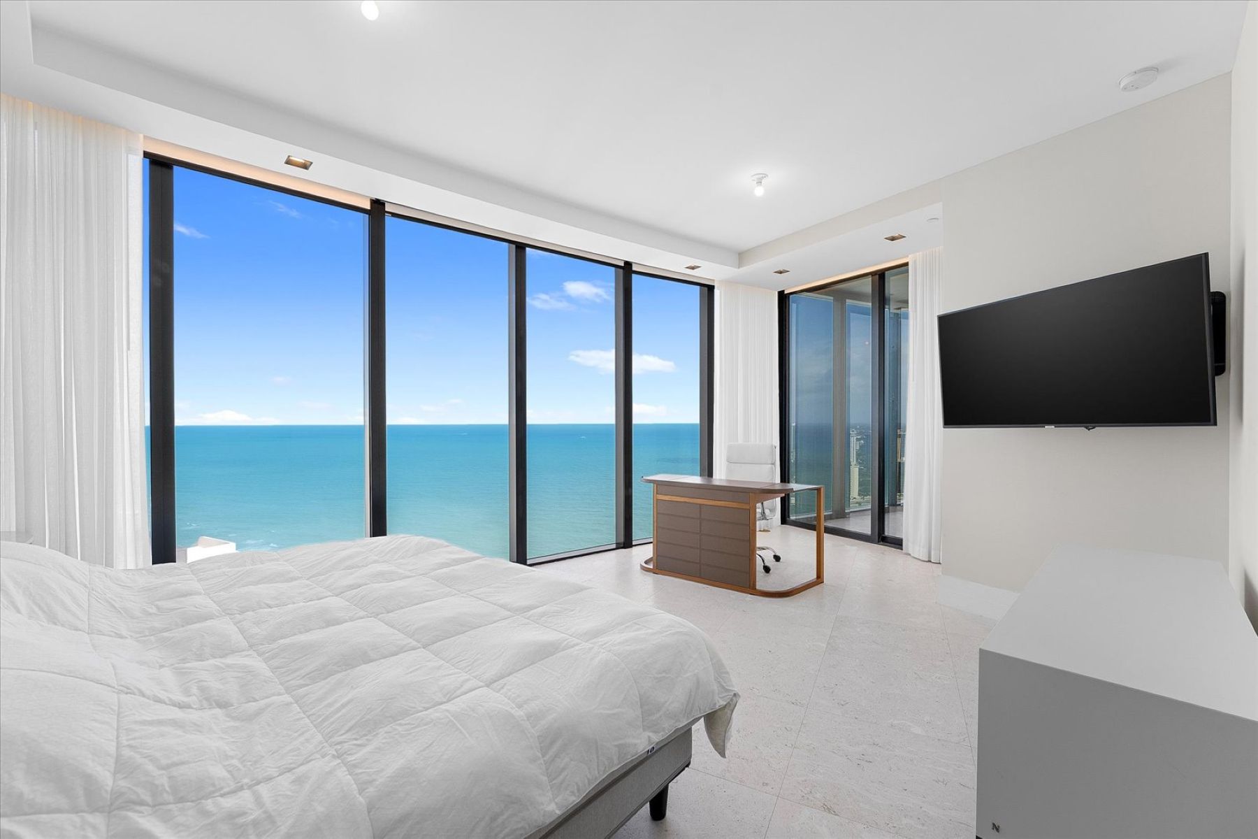 18555 Collins Avenue Sunny Isles Beach FL 33160