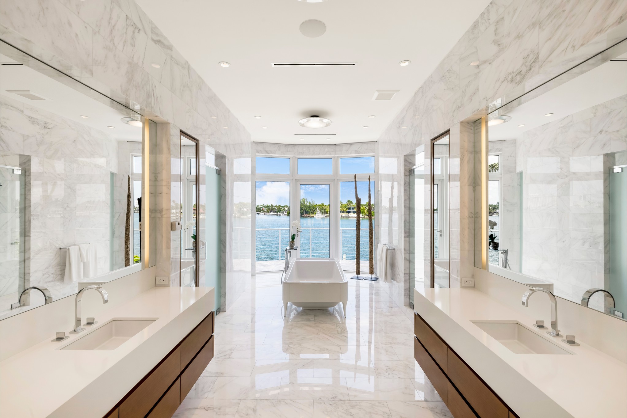 271 N Hibiscus Drive Miami Beach FL 33139
