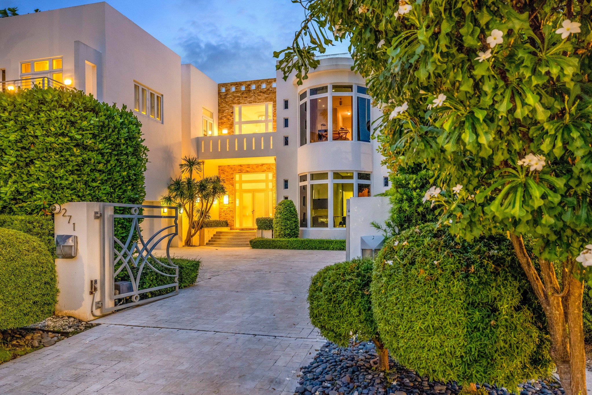 271 N Hibiscus Drive Miami Beach FL 33139