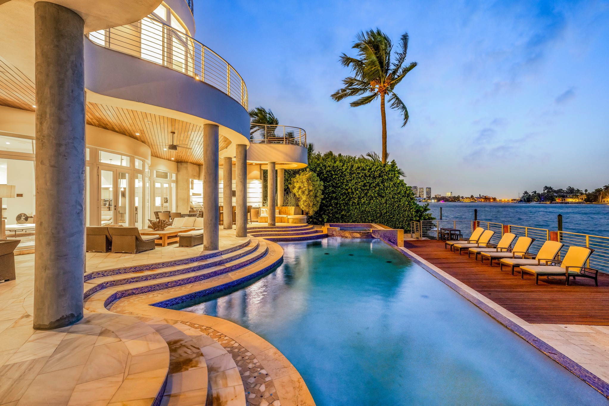 271 N Hibiscus Drive Miami Beach FL 33139