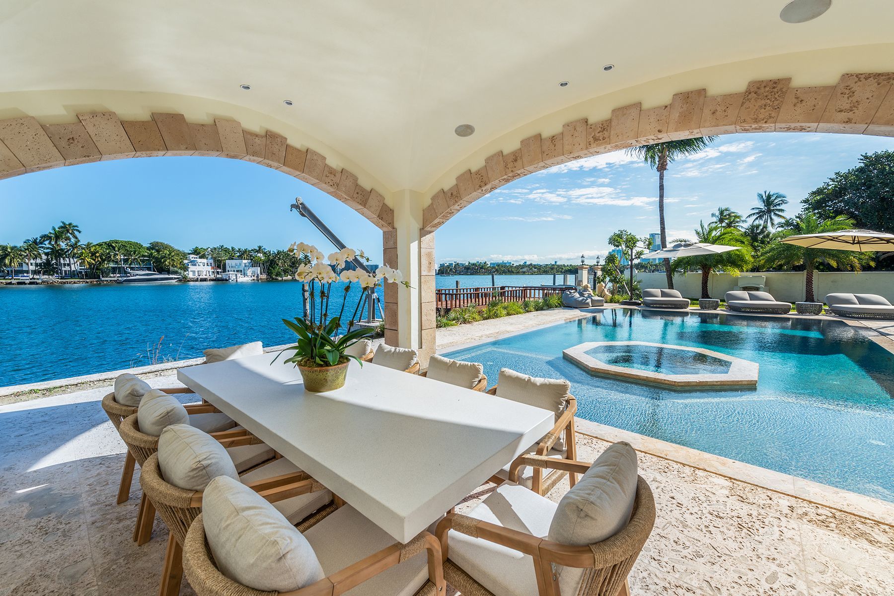 49 Palm Avenue Miami Beach FL 33139
