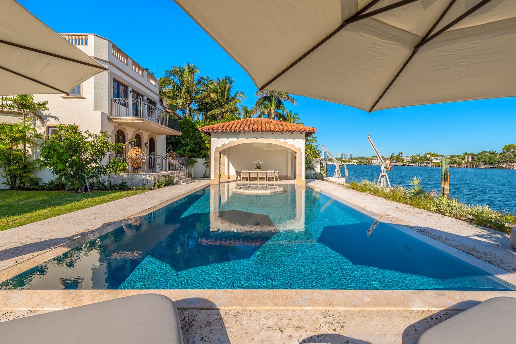 49 Palm Avenue Miami Beach FL 33139